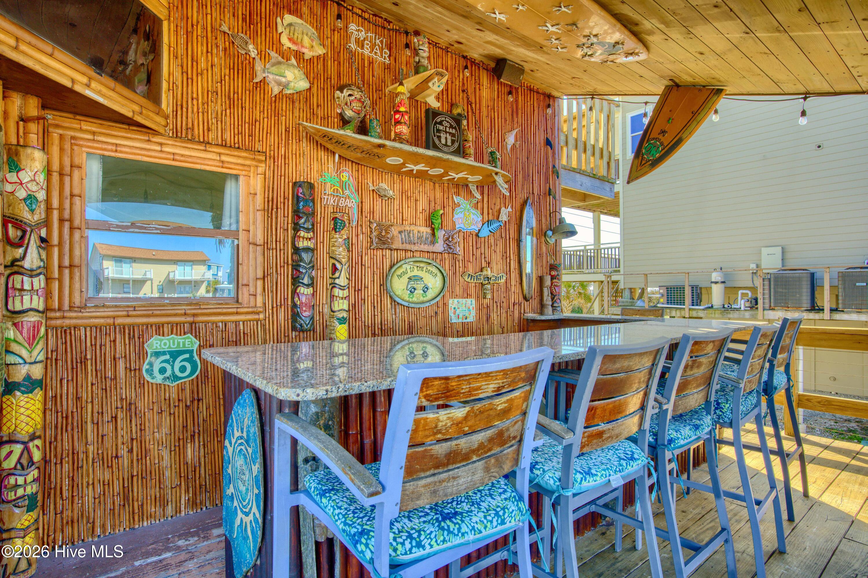 100550124 | Photo 45