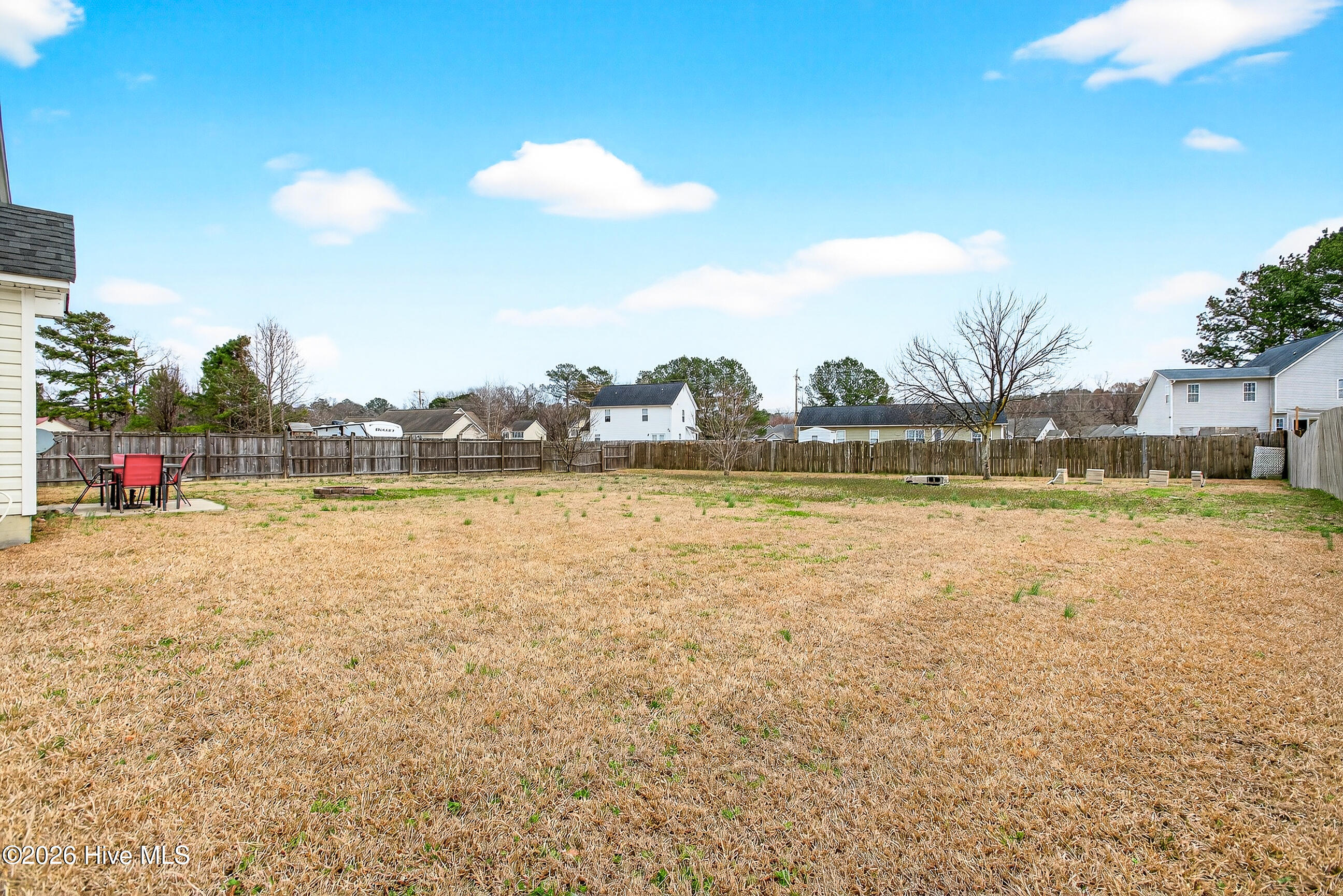 100557000 | Photo 34