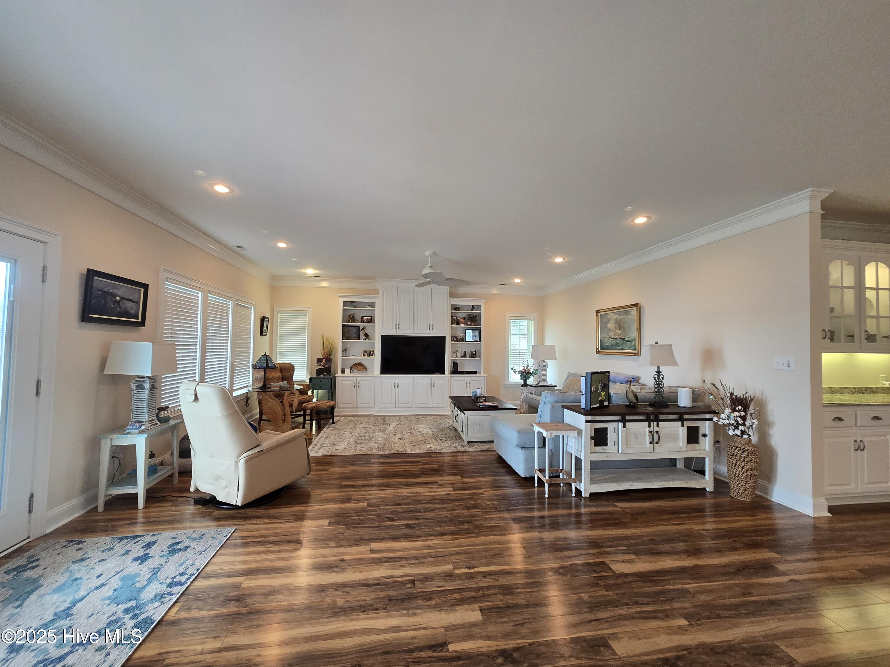 429 Live Oak Road,Newport