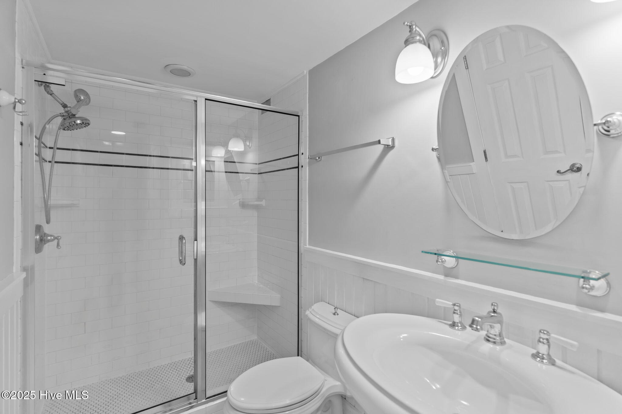 100535047 | Photo 28