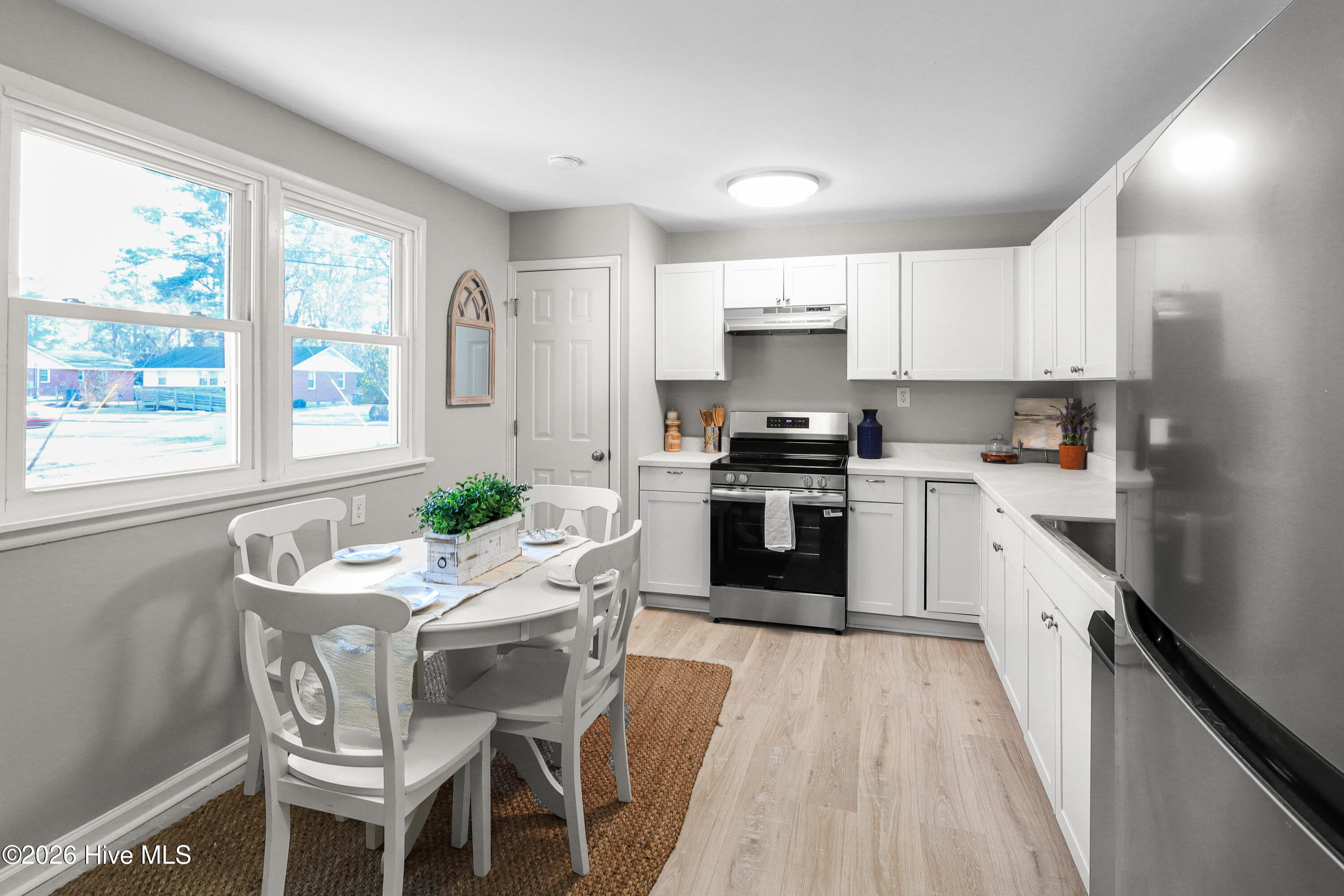 100553720 | Photo 33