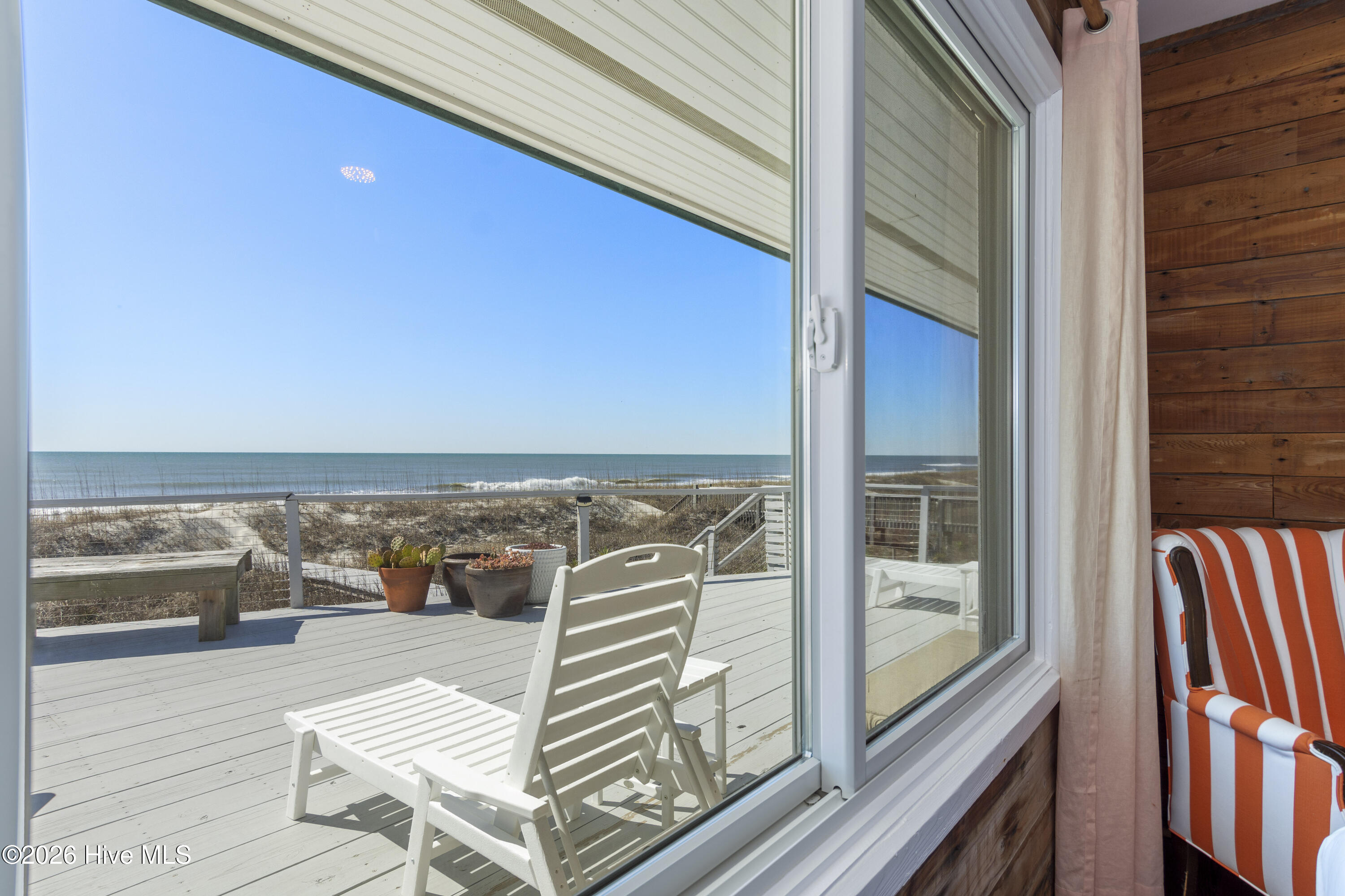 100553292 | Photo 41