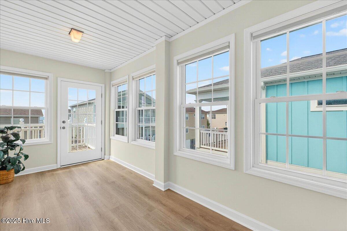 100522295 | Photo 39