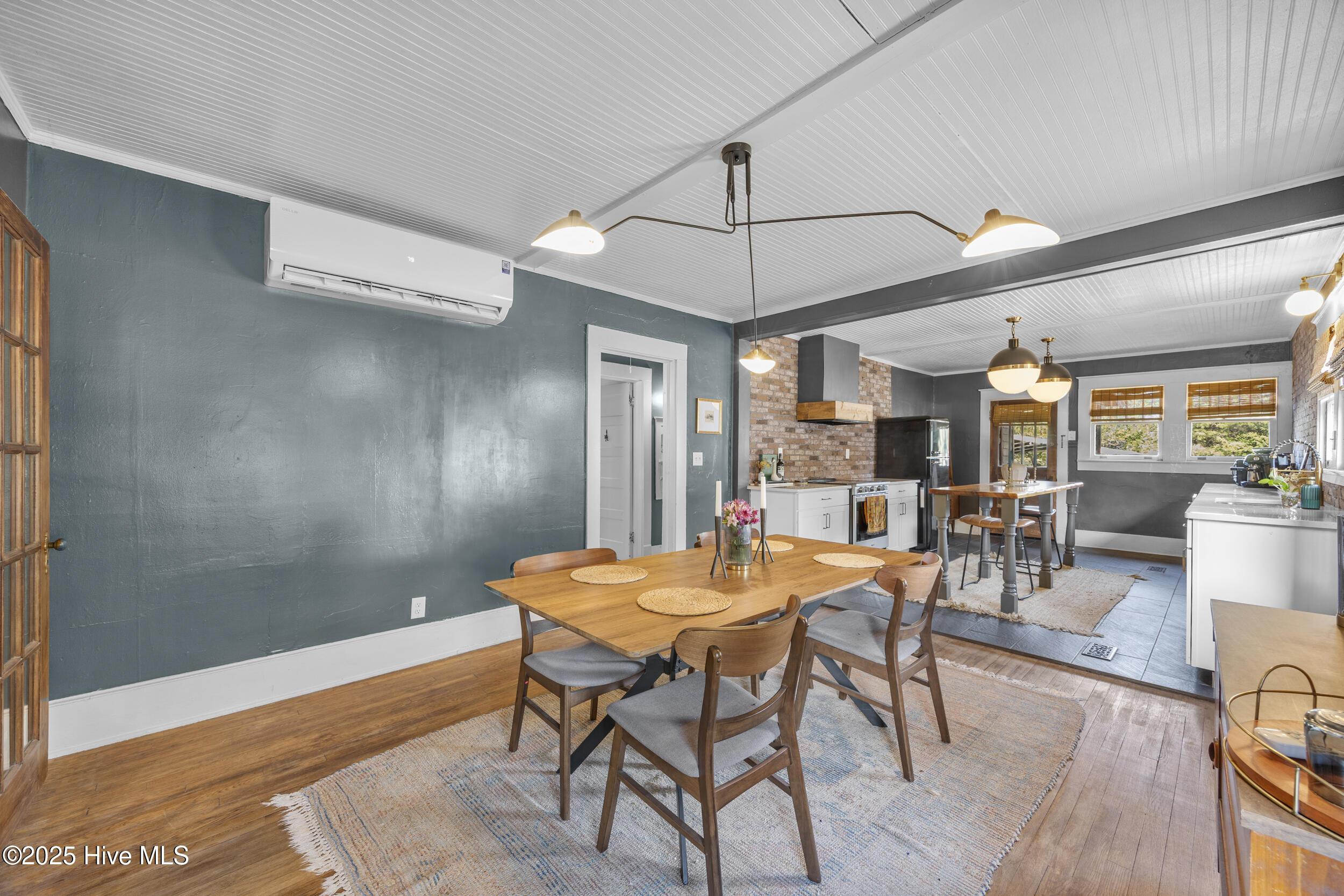 100544356 | Photo 36