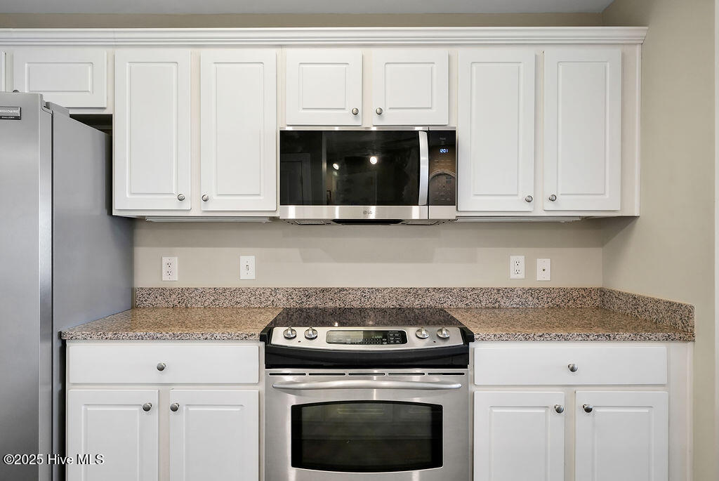 100531900 | Photo 10