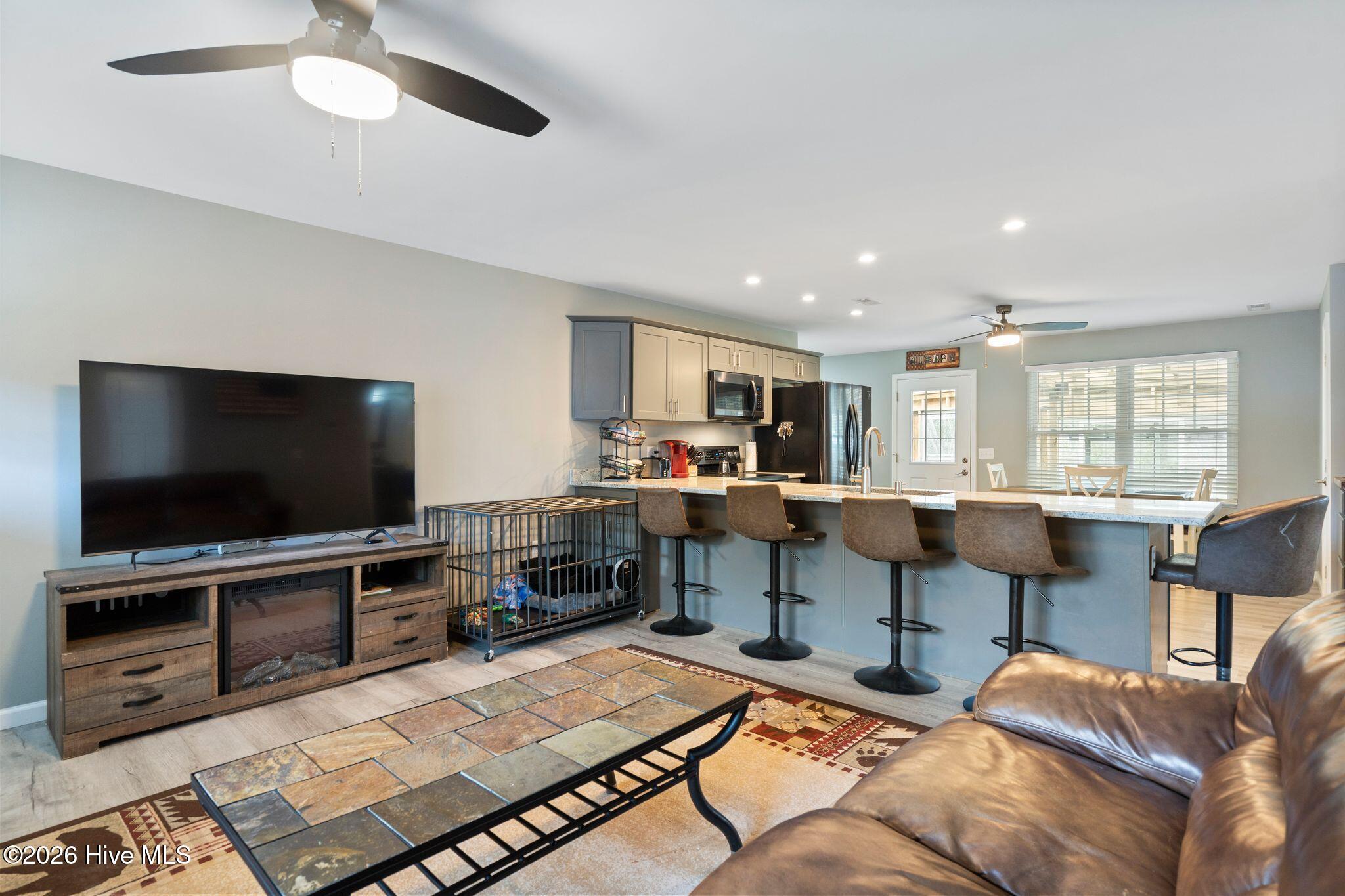 100559666 | Photo 60