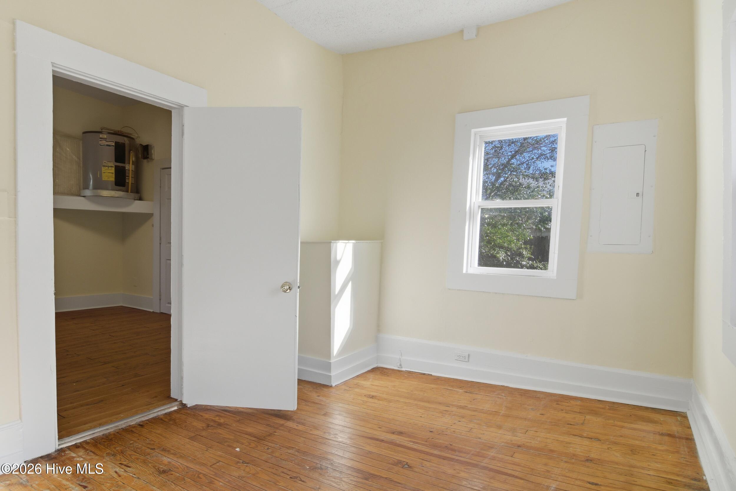 100558258 | Photo 14