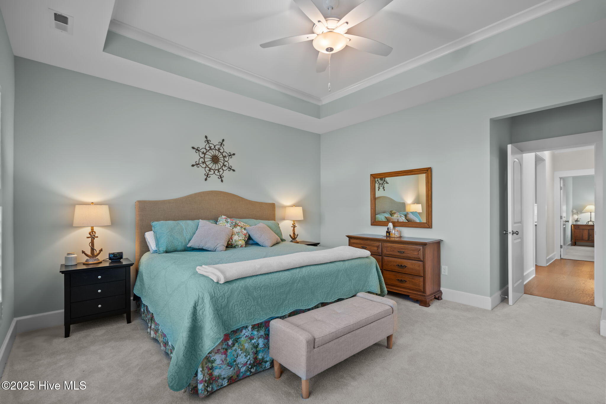 100537659 | Photo 25