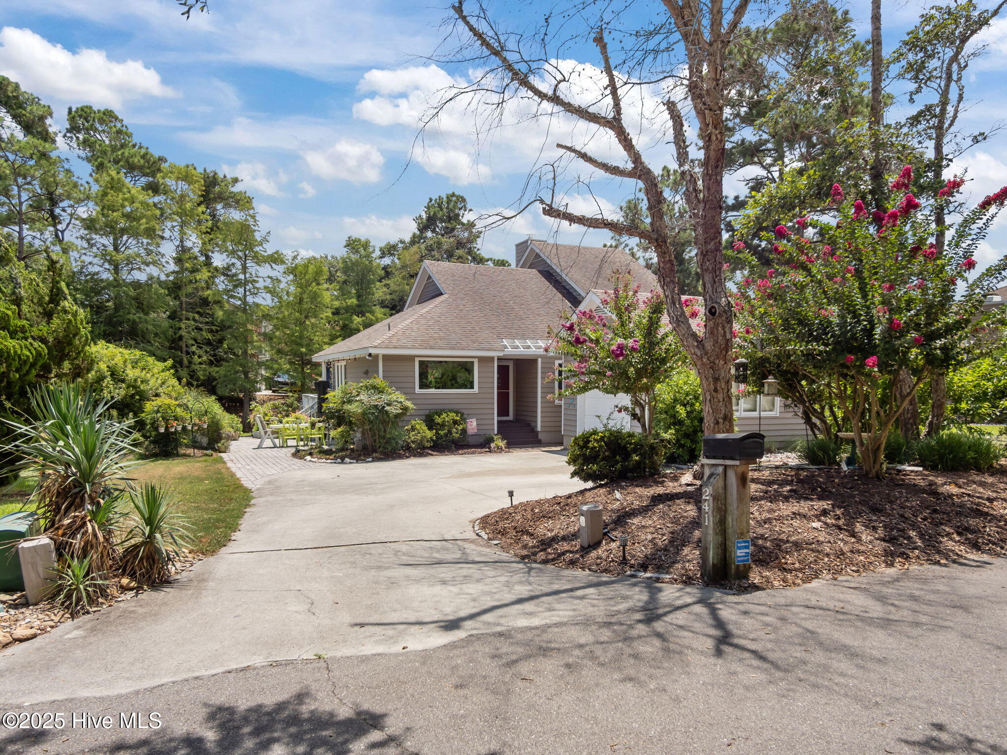 1-web-or-mls-P7302491