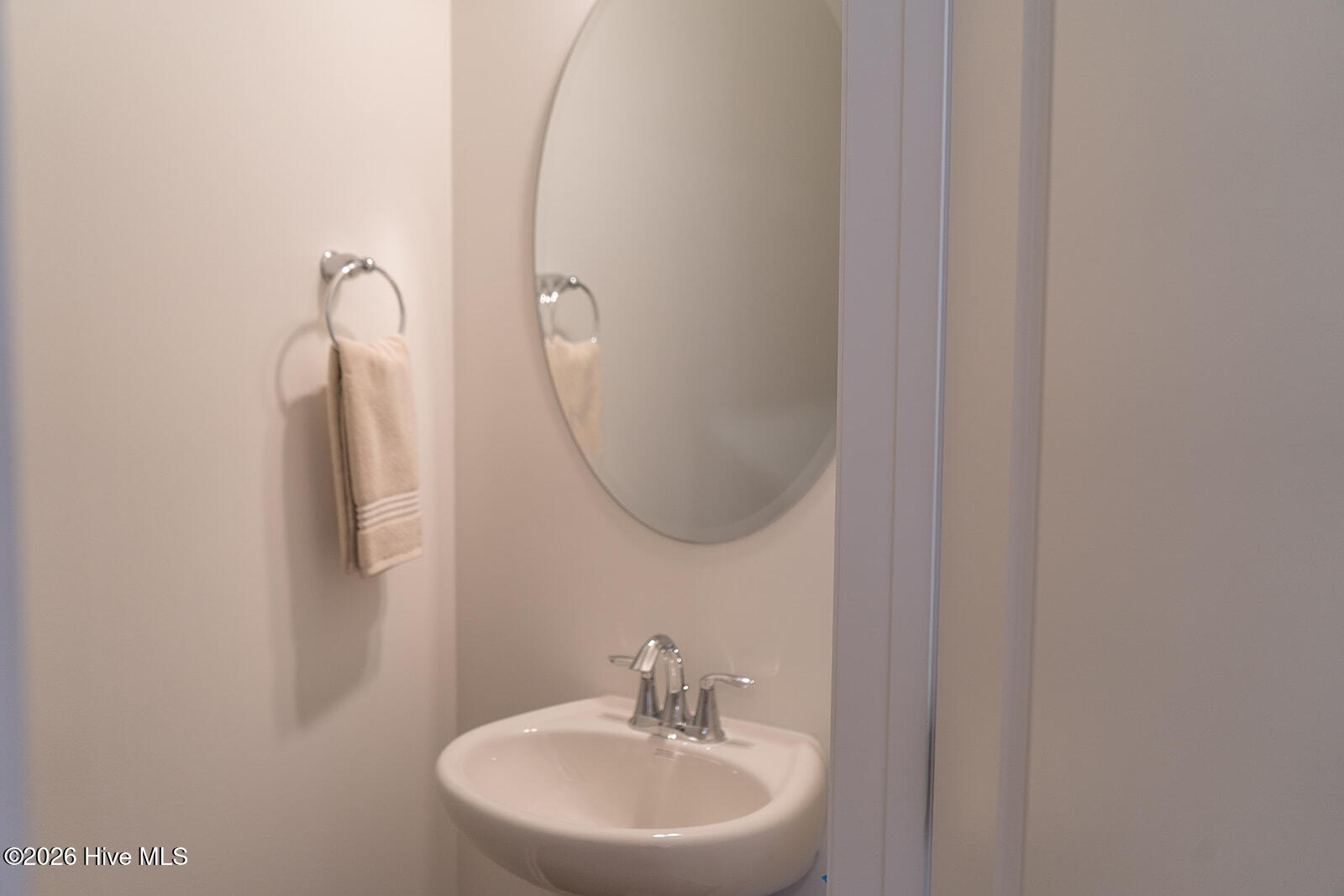 100547743 | Photo 17