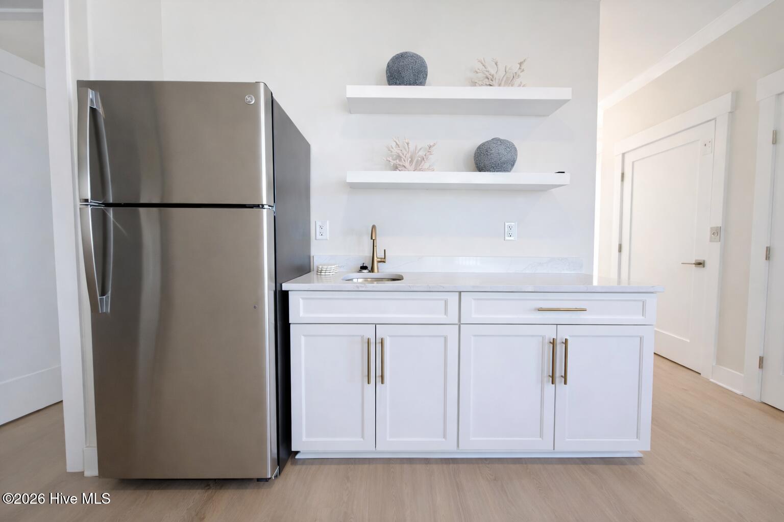 100542941 | Photo 21