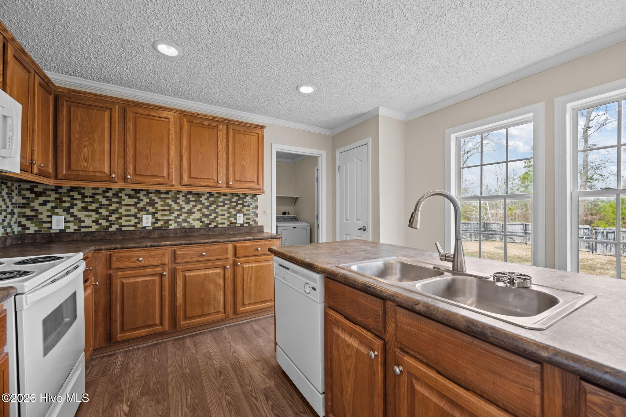 100555168 | Photo 10