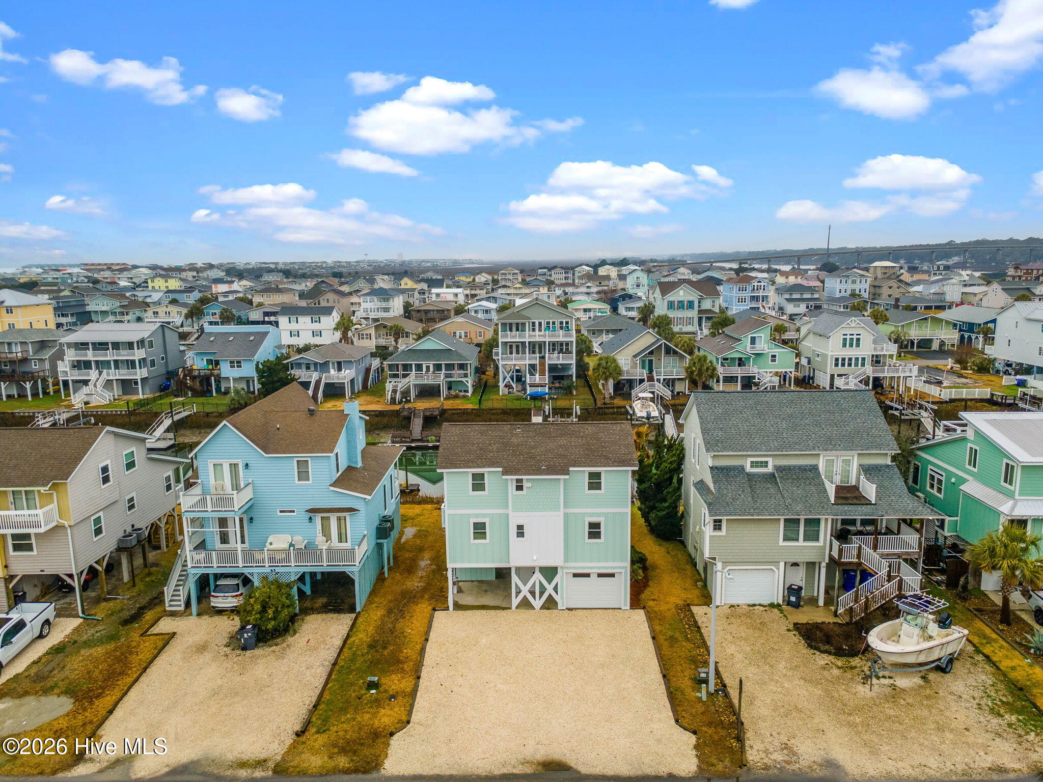 100557260 | Photo 61