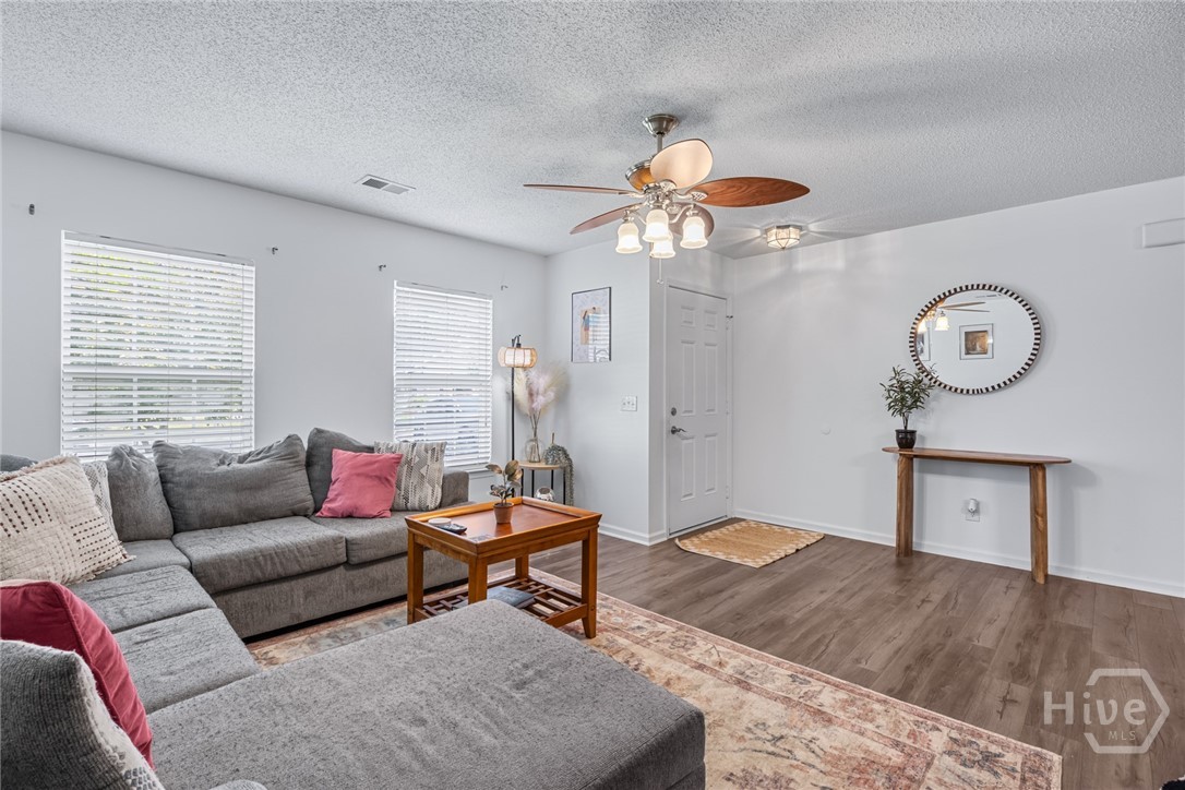 Homes for sale in Pooler, GA | 231 Tigers Paw Dr, Pooler, GA 31322 | MLS# SA346036