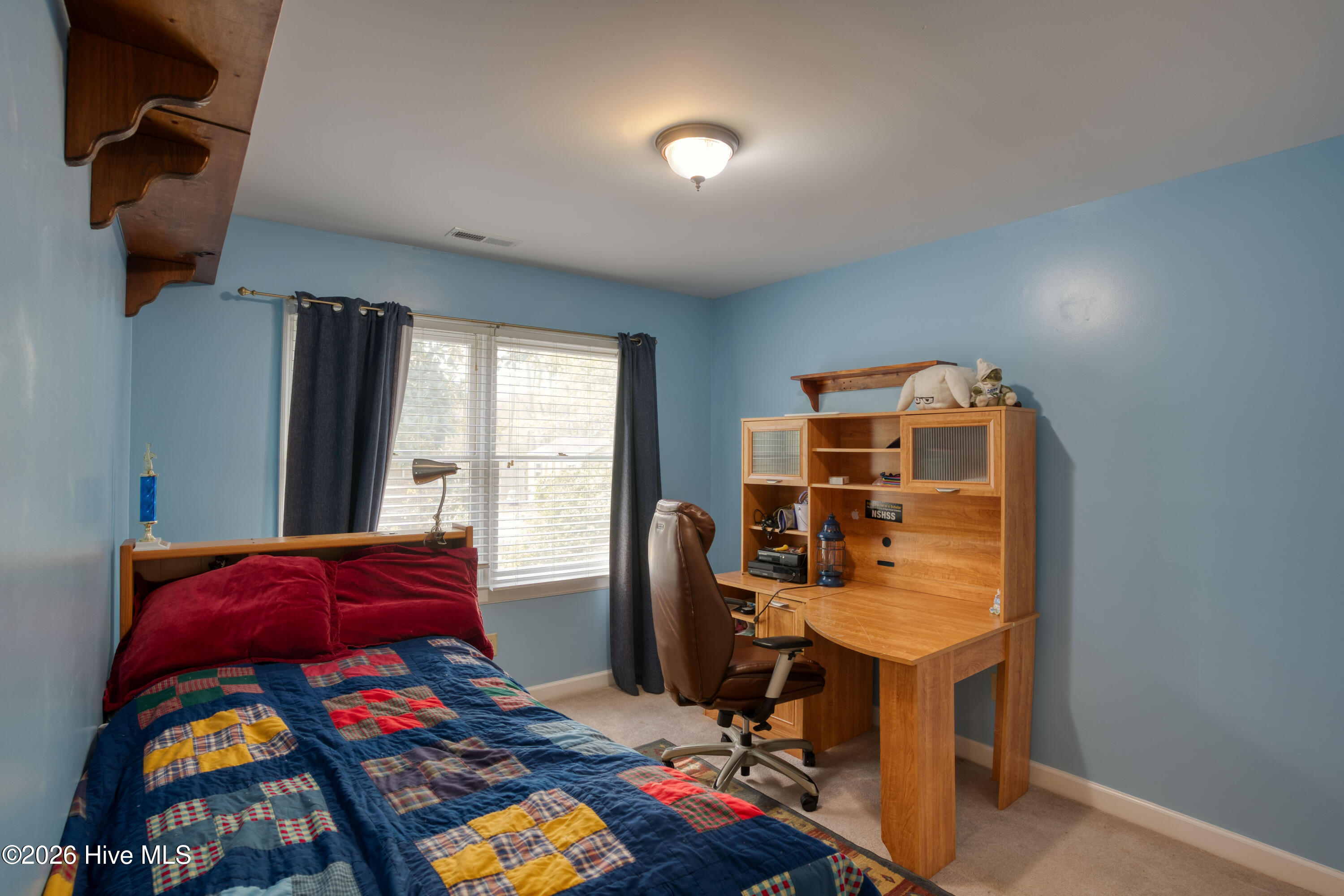 100562340 | Photo 21