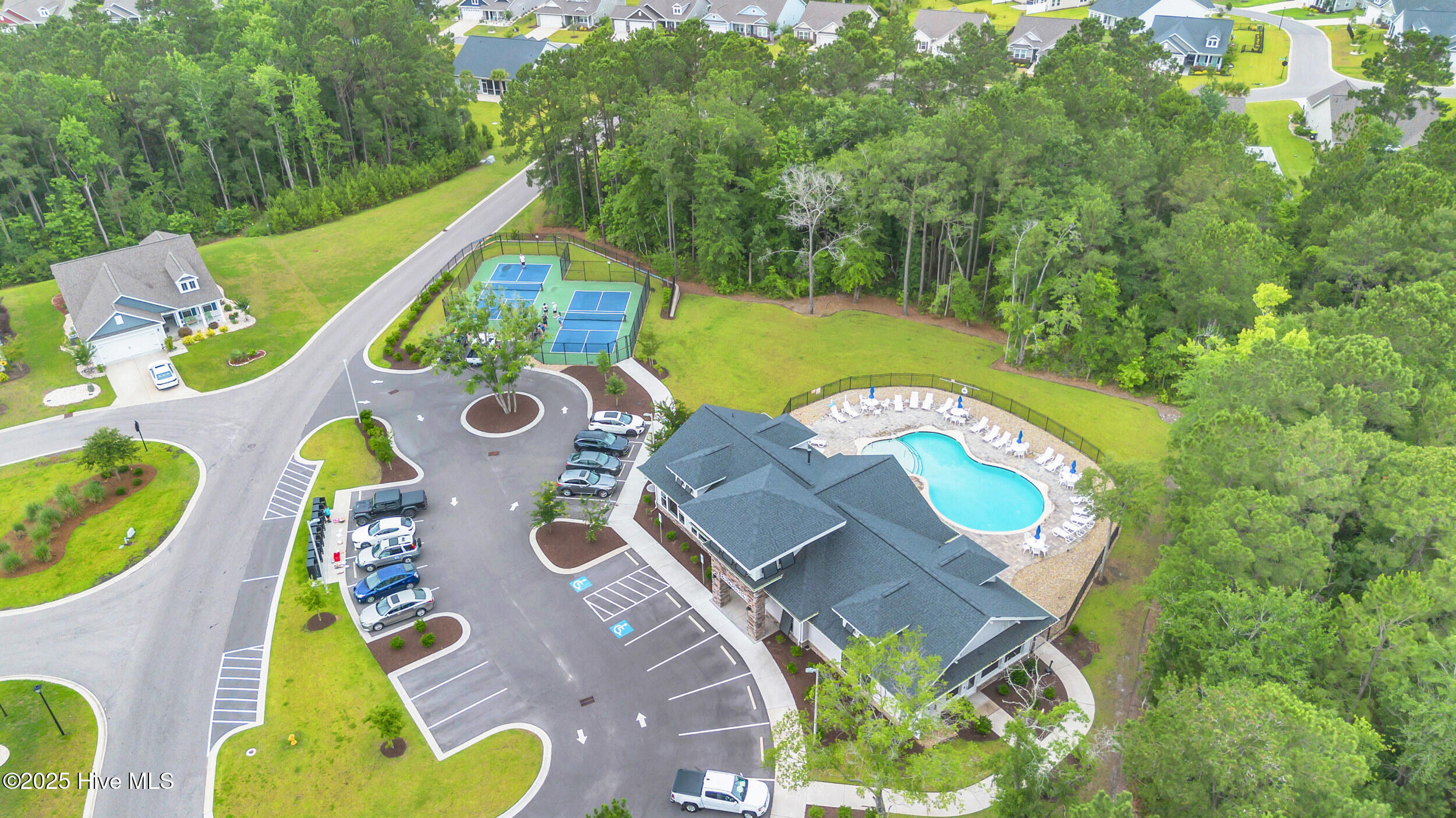 100514304 | Photo 53