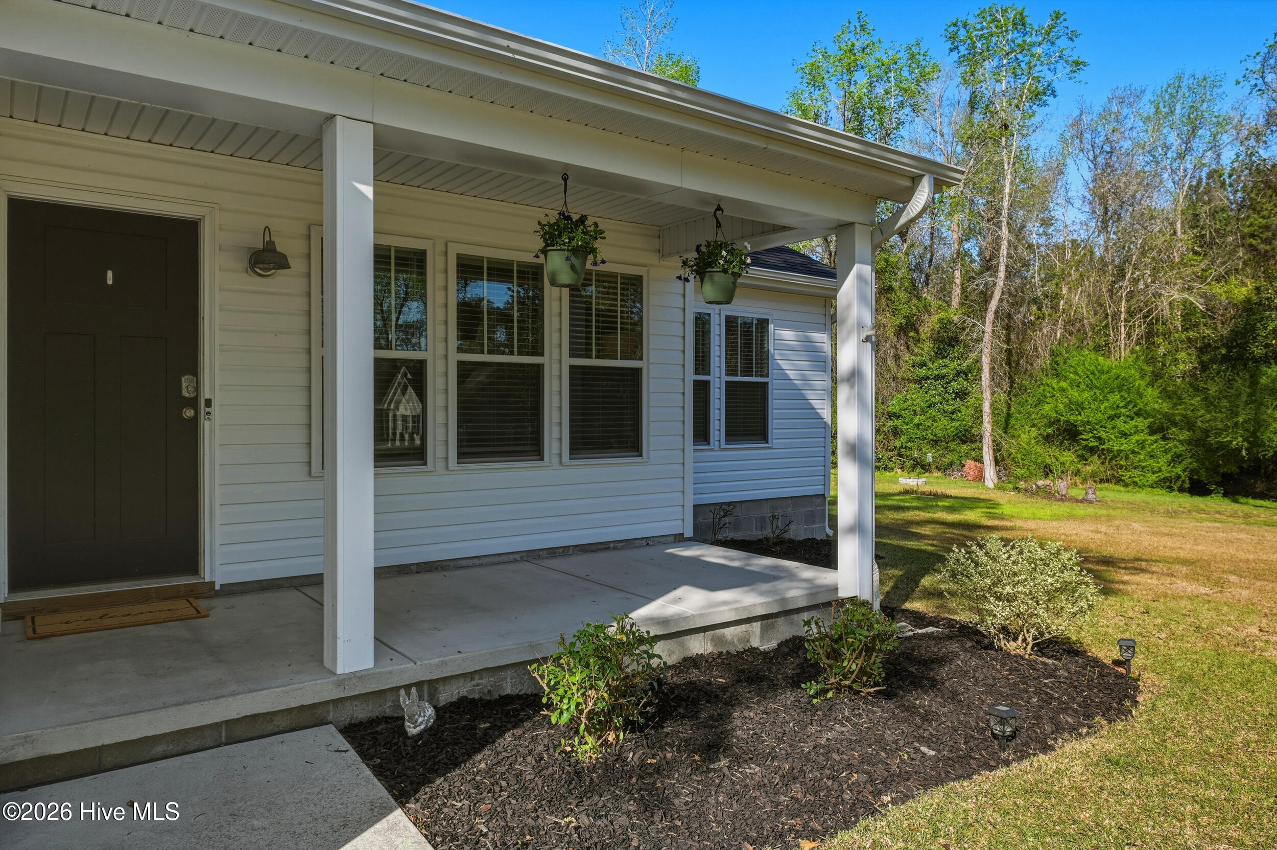 107 Milam Court, Burgaw, NC 28425 – photo 4: 4_107_milam_ct_004