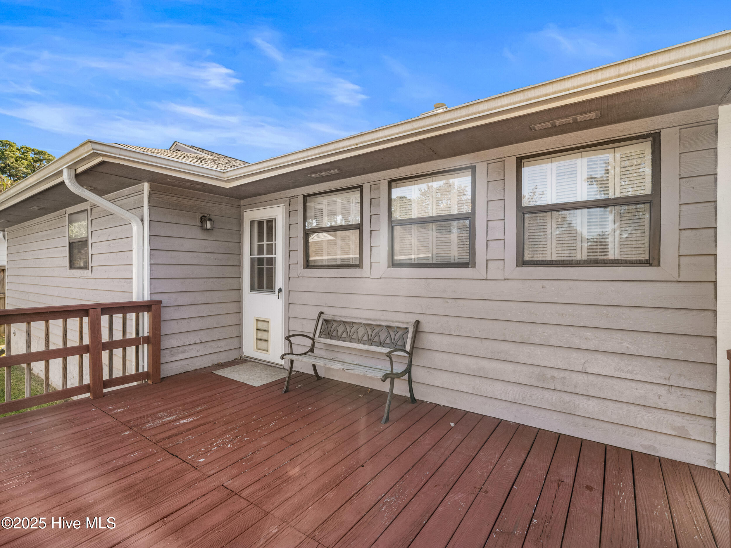 100538354 | Photo 50