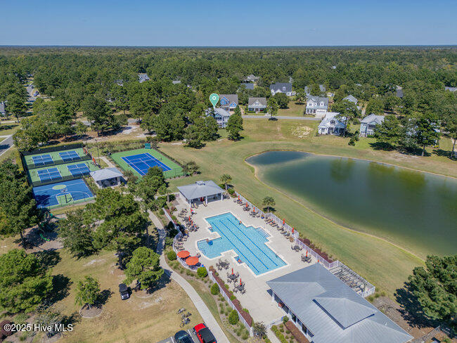 100528964 | Photo 49