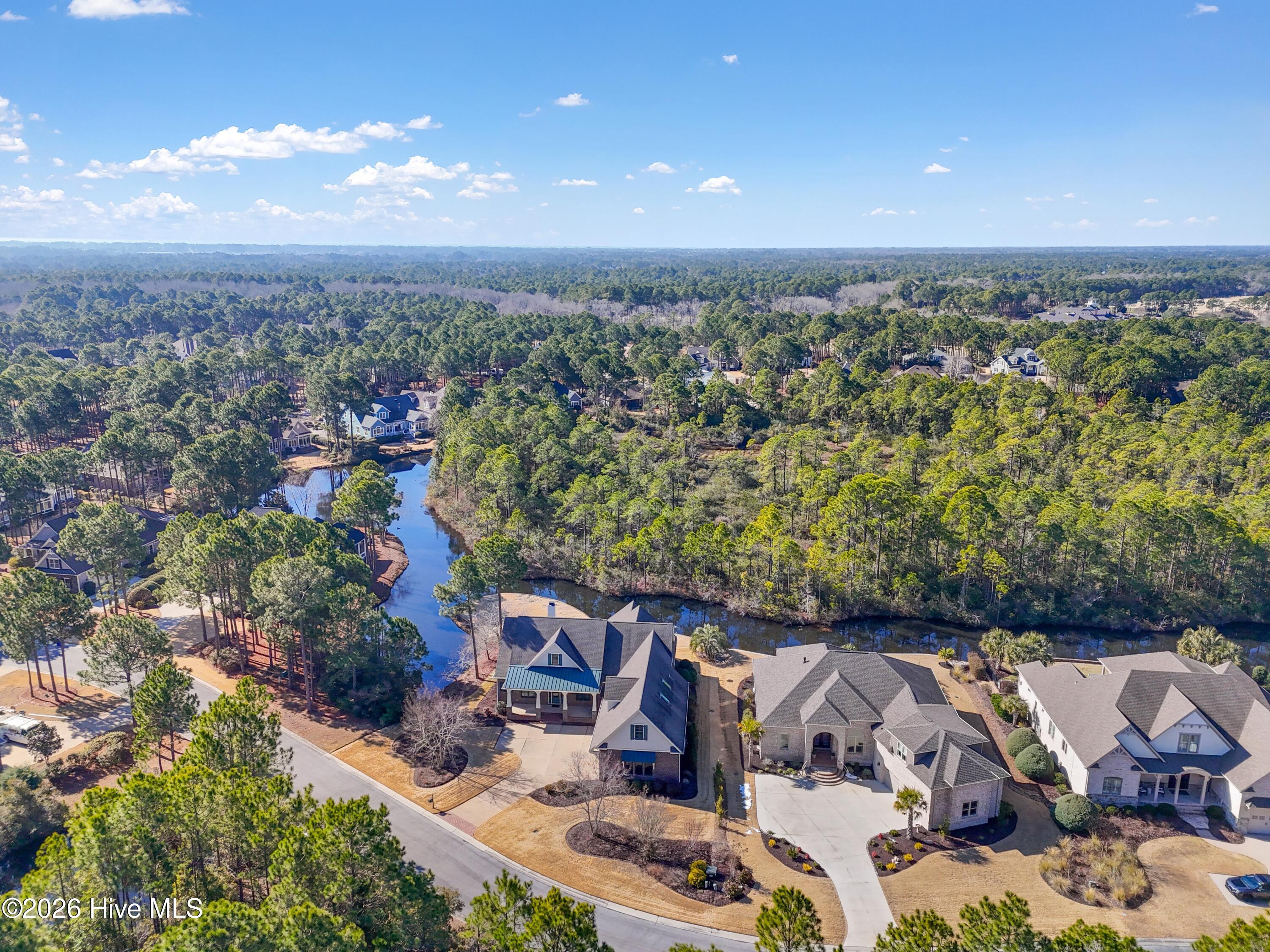 100553270 | Photo 58