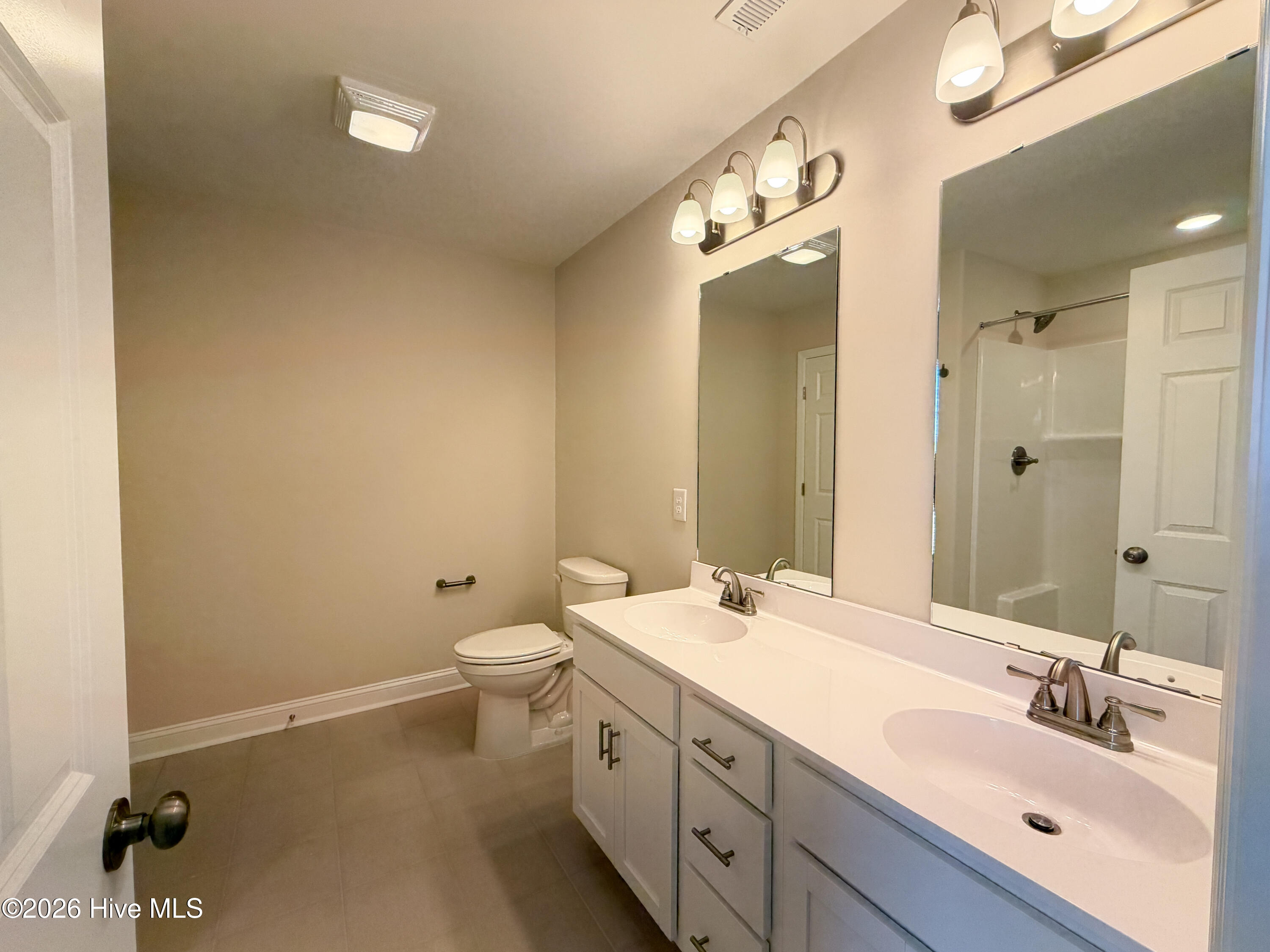 100551555 | Photo 16