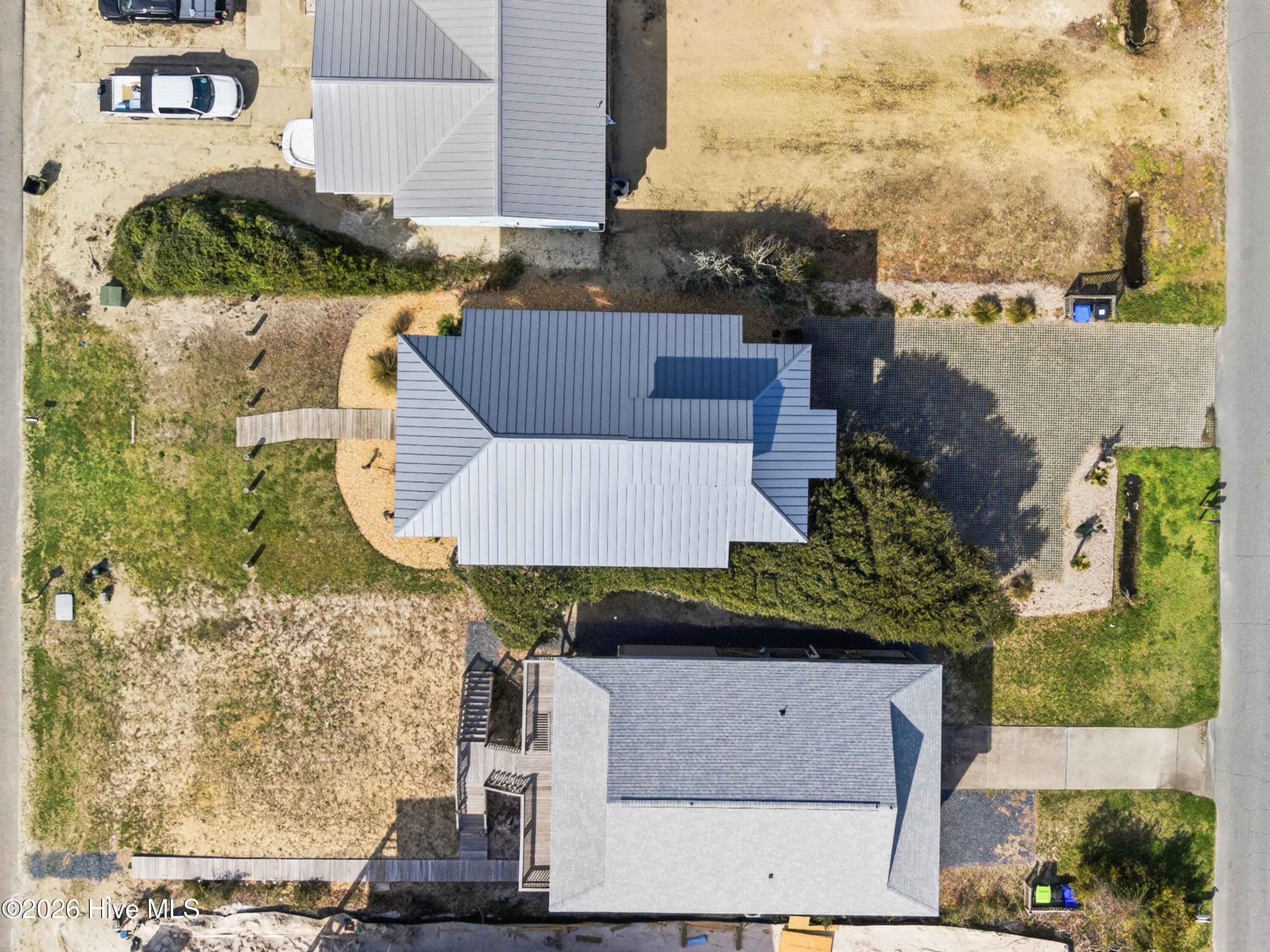 100530146 | Photo 101