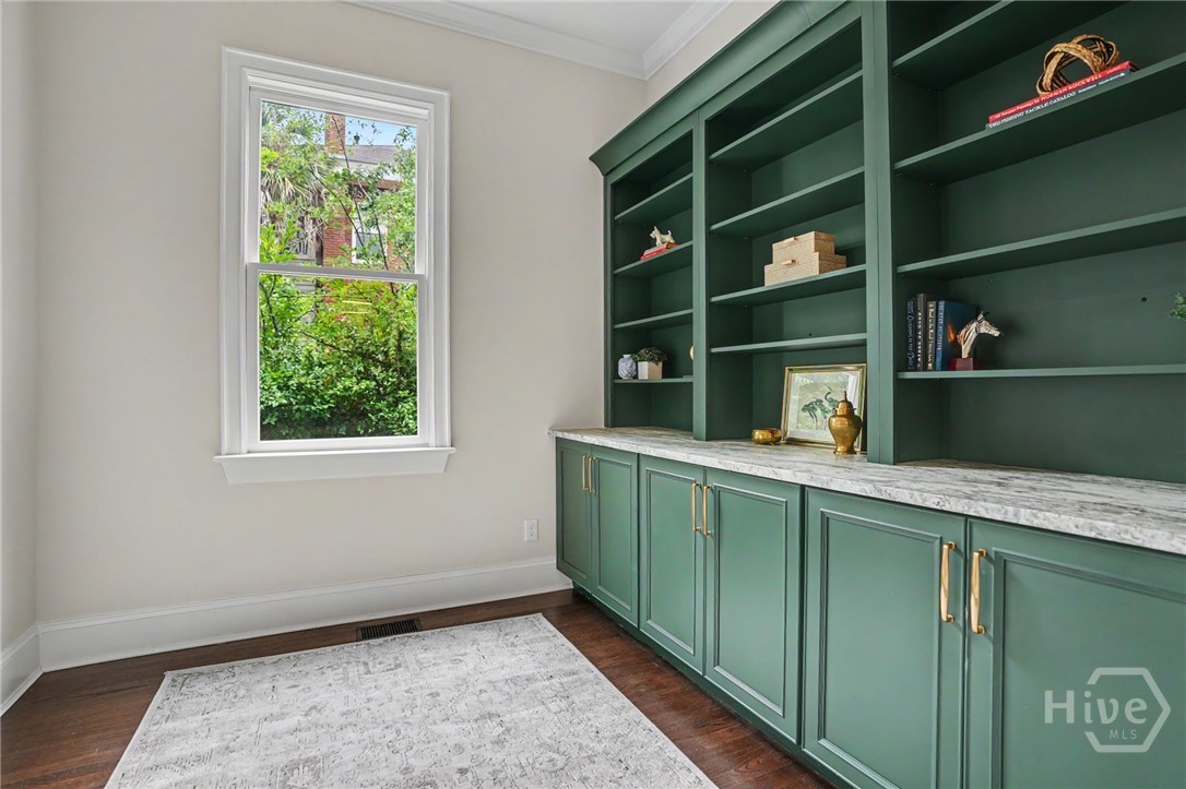 111 E 49th Street, Savannah, GA 31405 Listing Photo  21