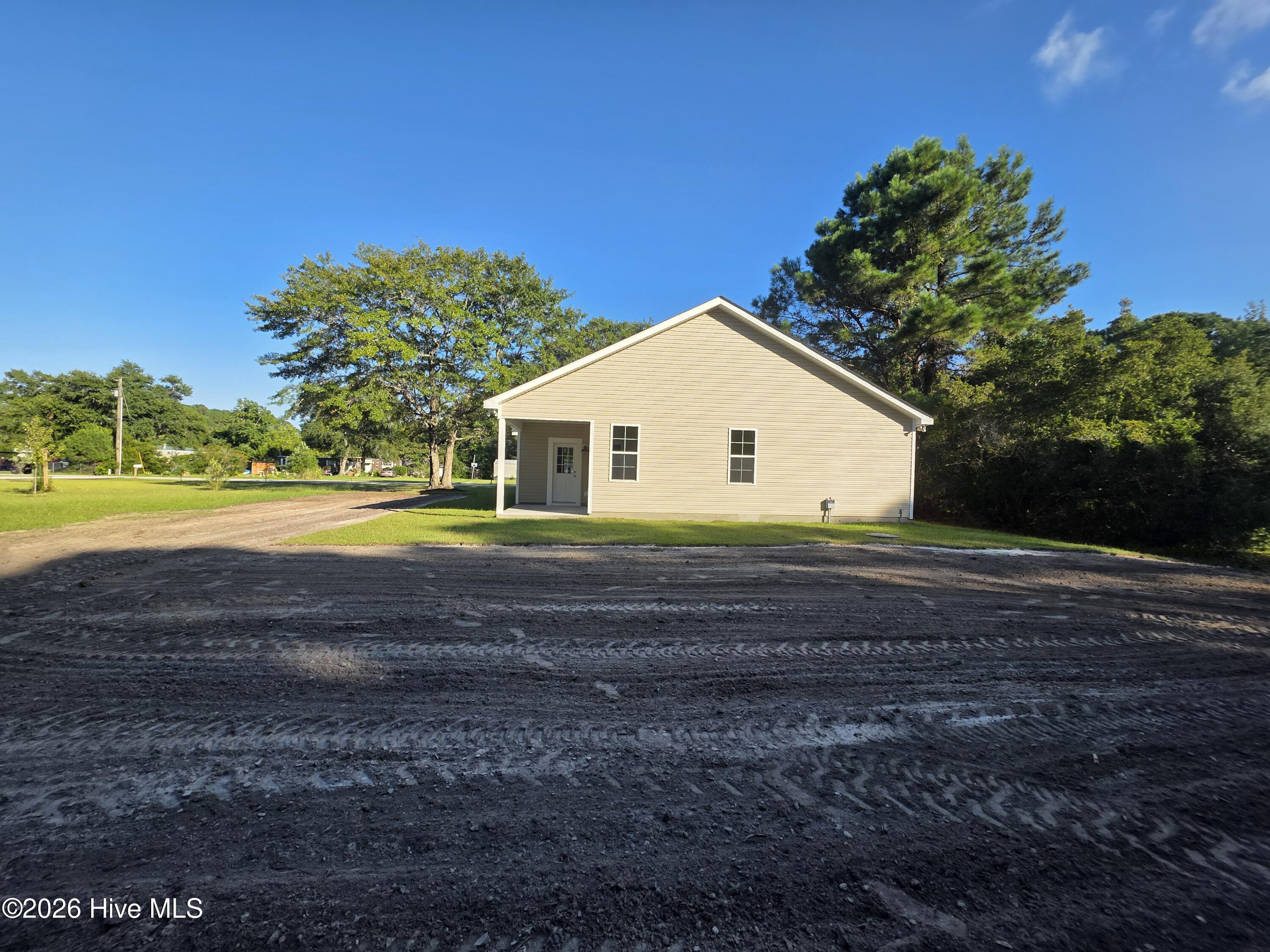 126 Kathy Street, Sneads Ferry, NC 28460 – photo 3