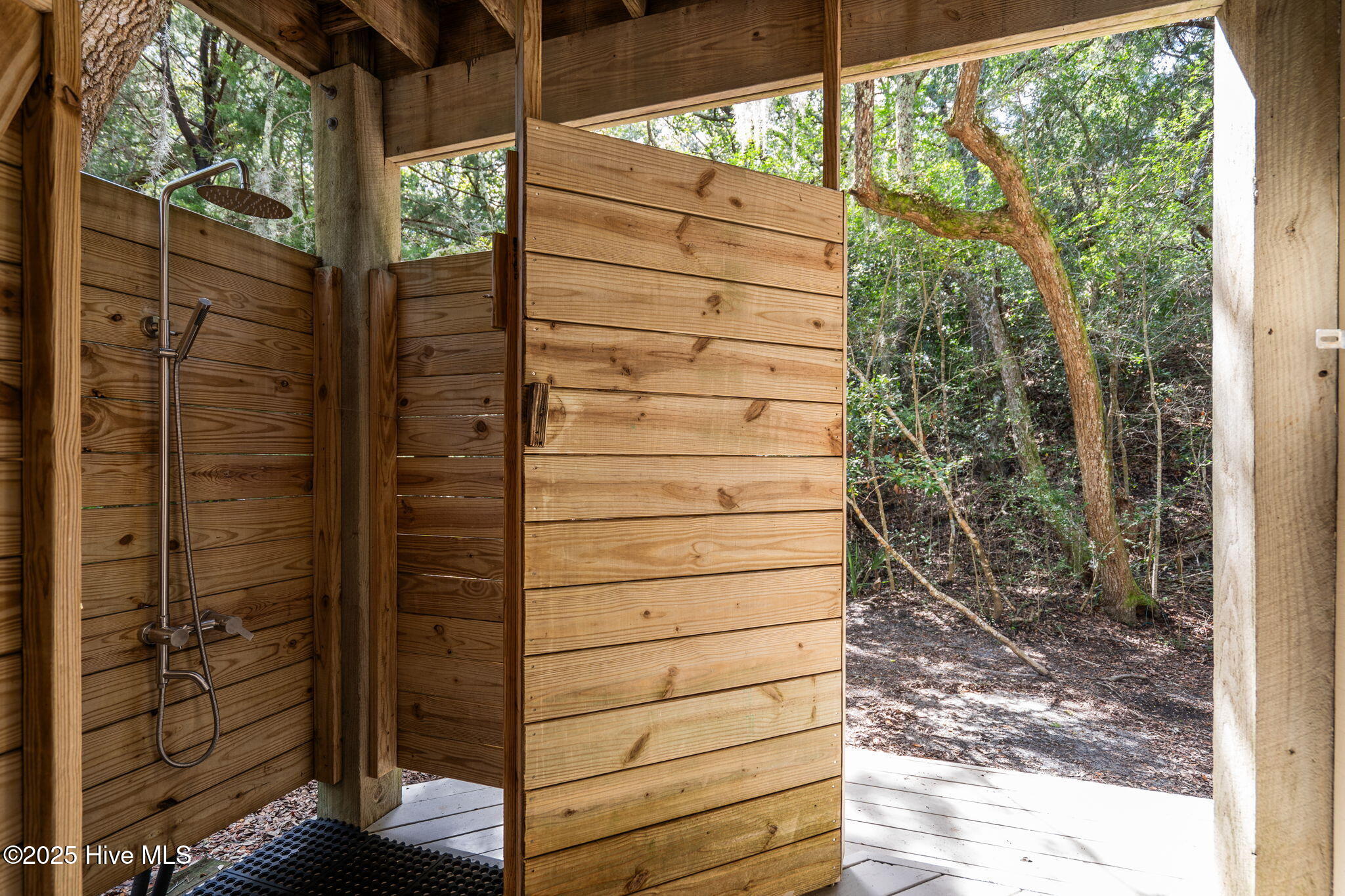 100501952 | Photo 59