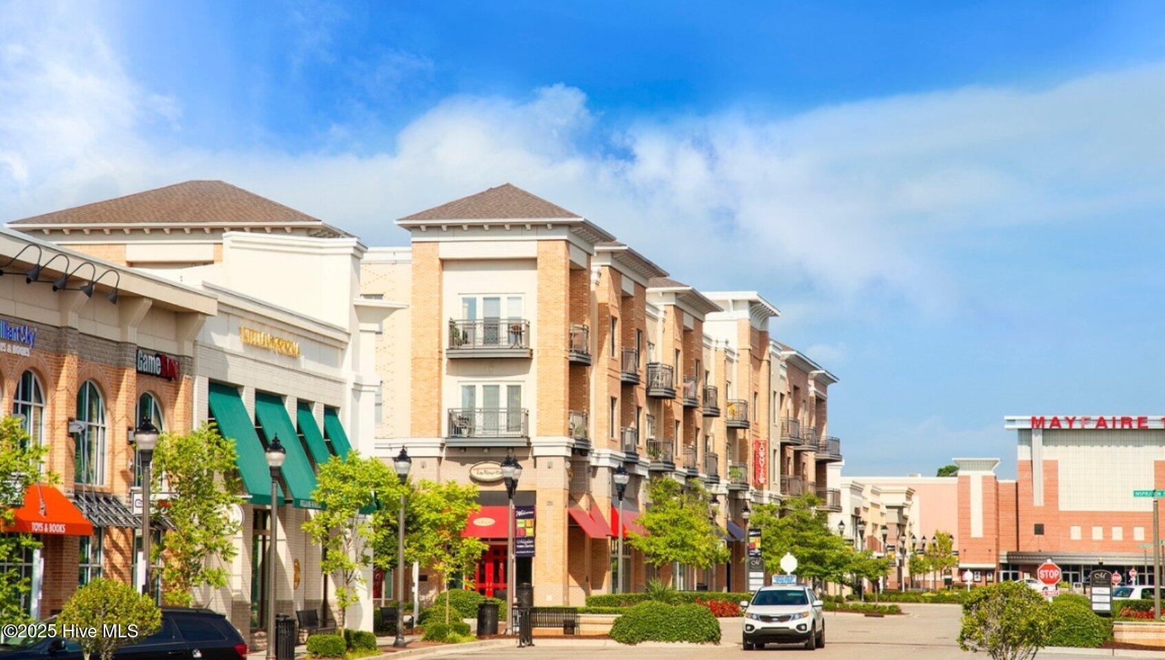 100545320 | Photo 34