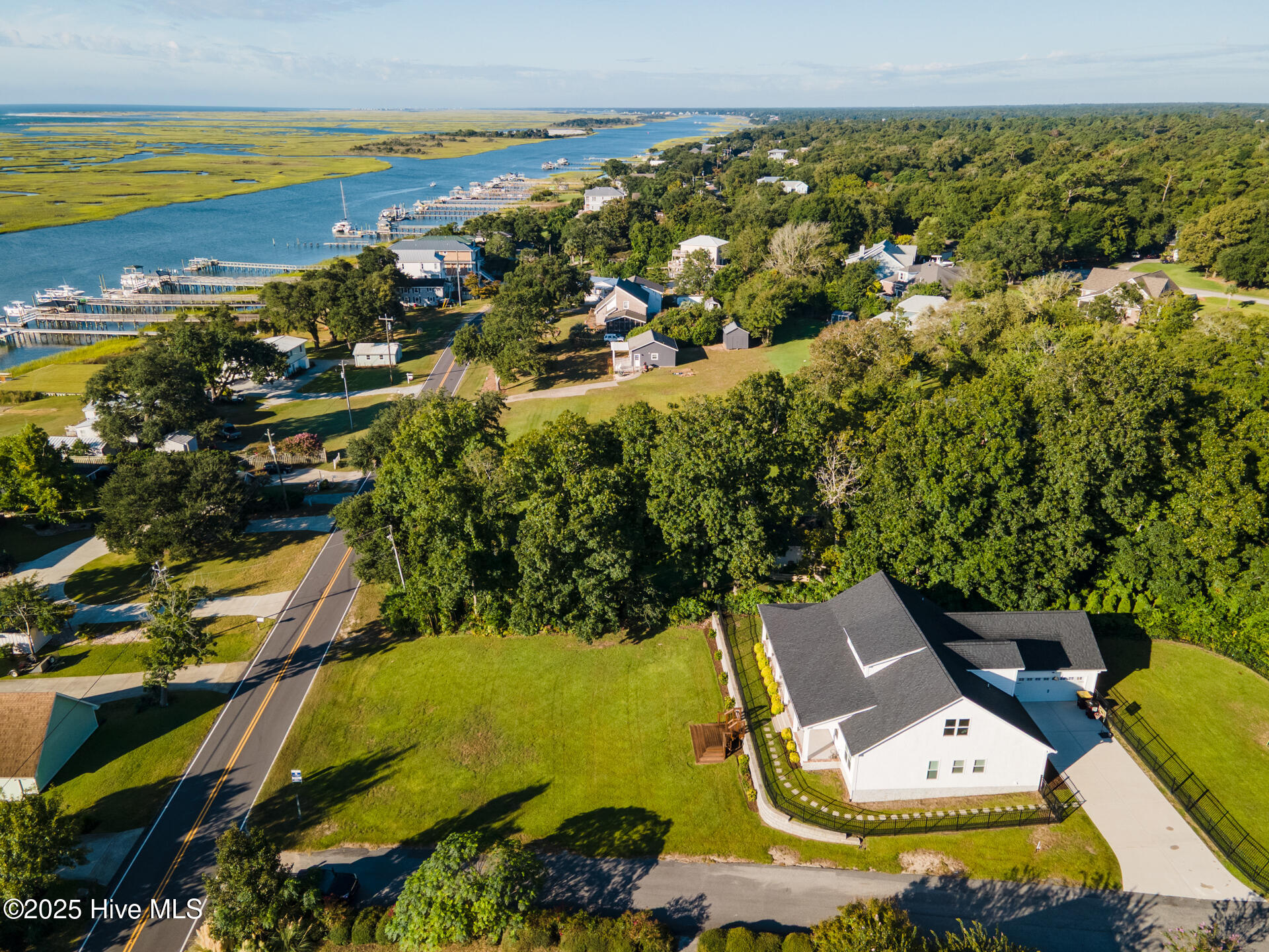 100554078 | Photo 11