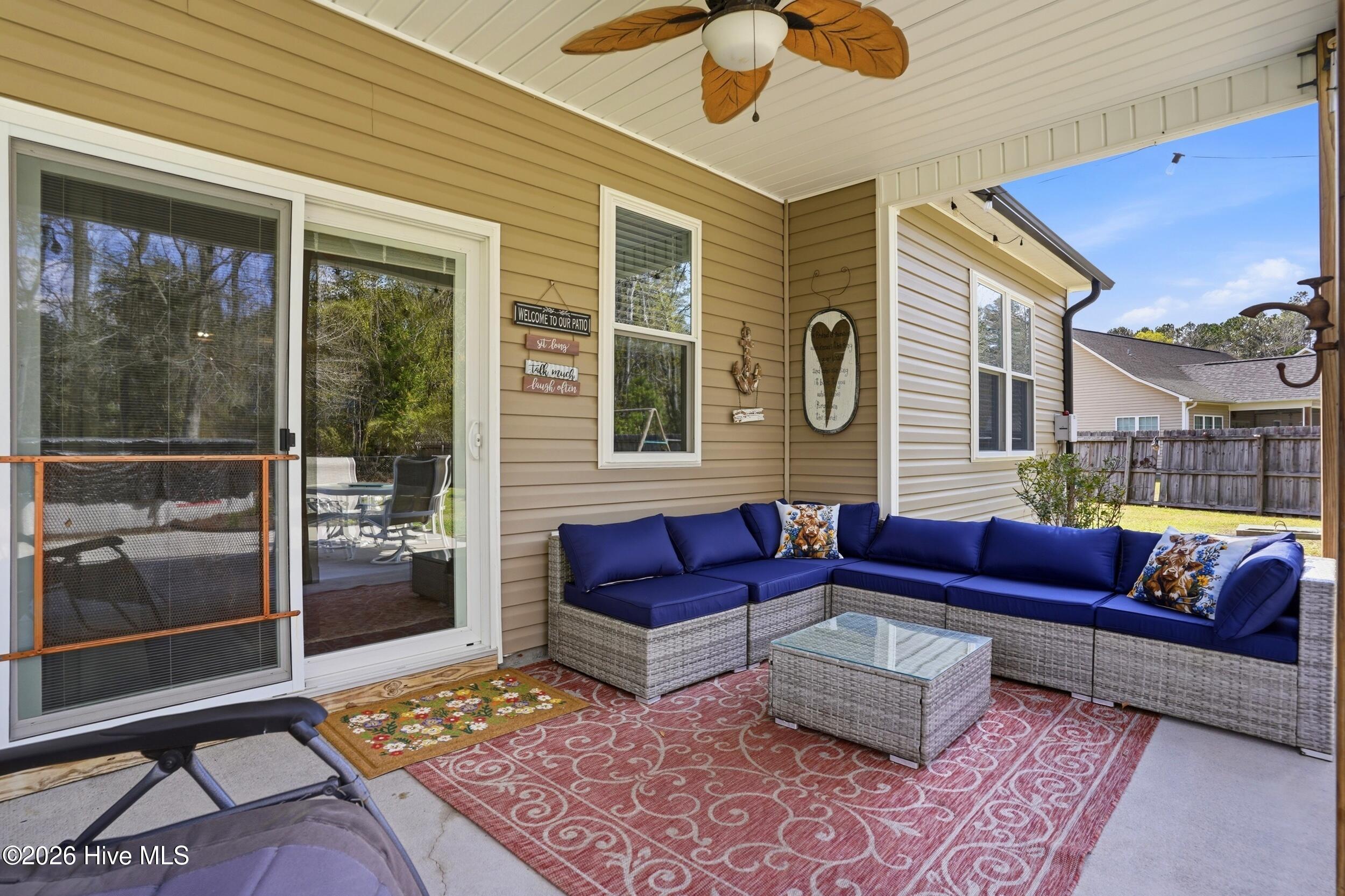 100562435 | Photo 30