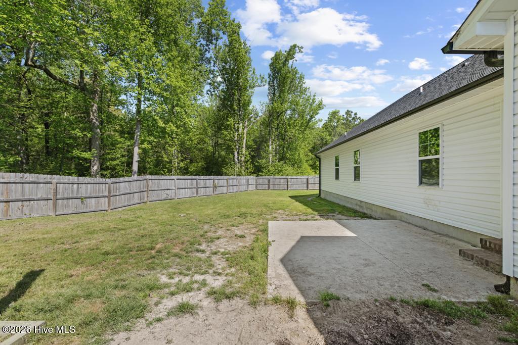 100567312 | Photo 28