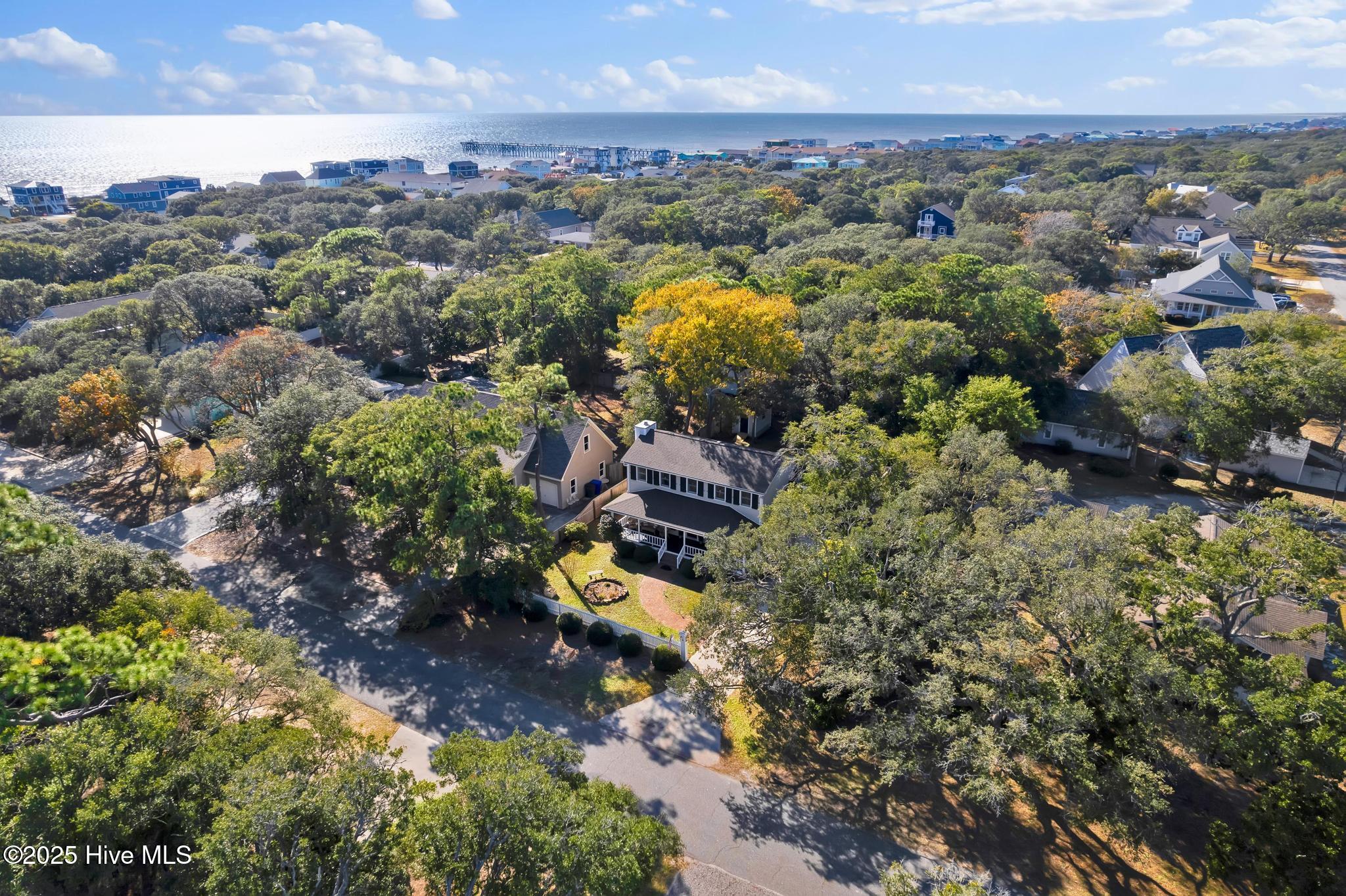 100541095 | Photo 46