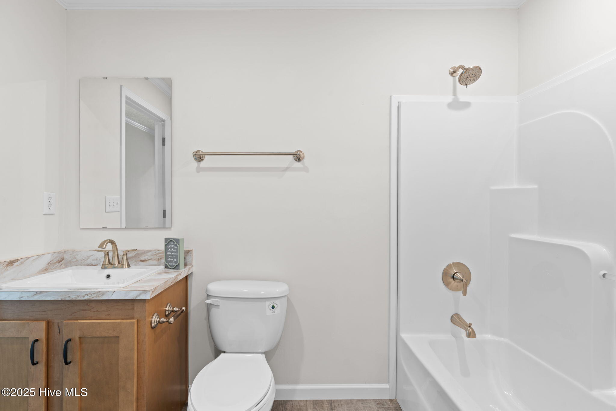 100558290 | Photo 29