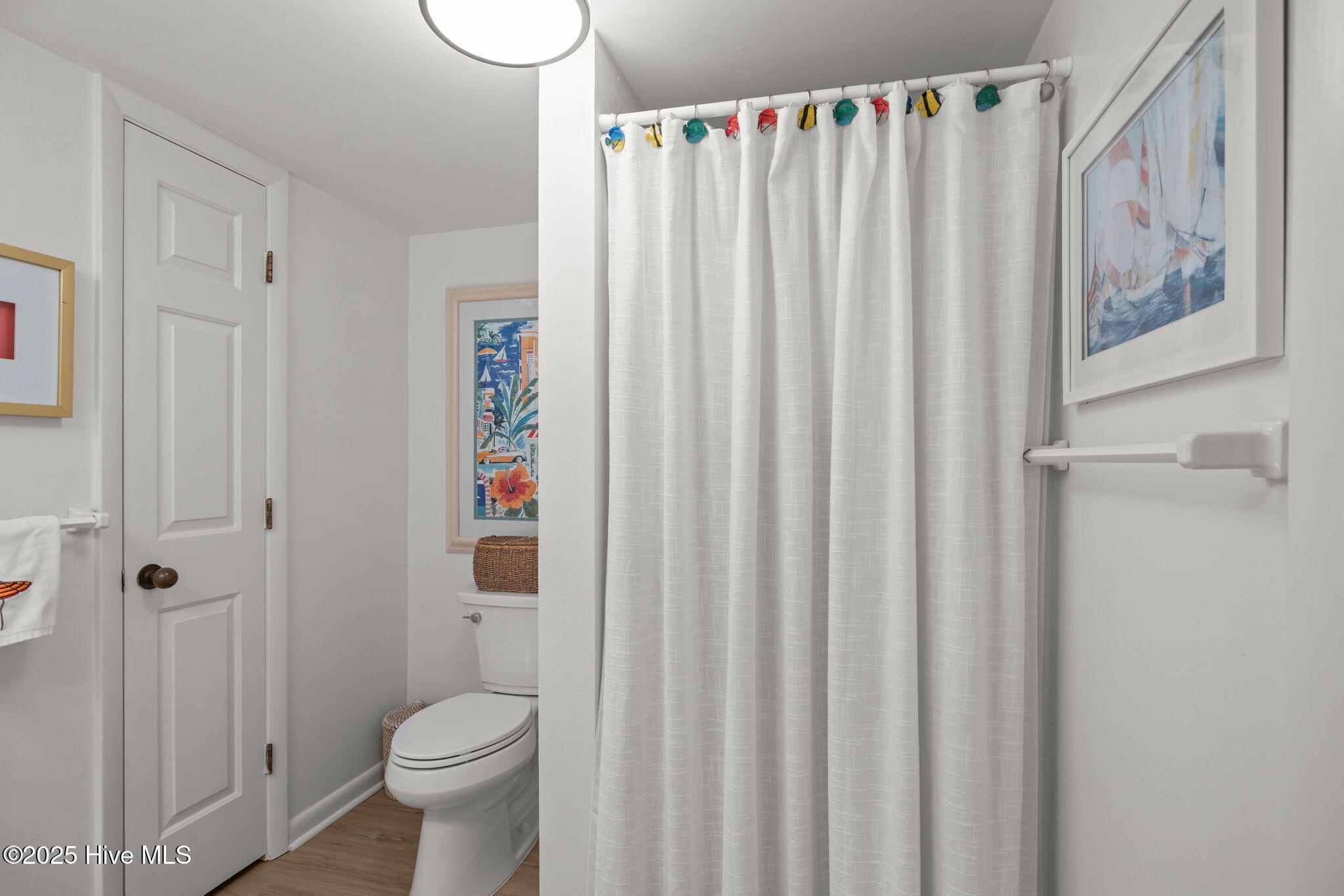 100543280 | Photo 30