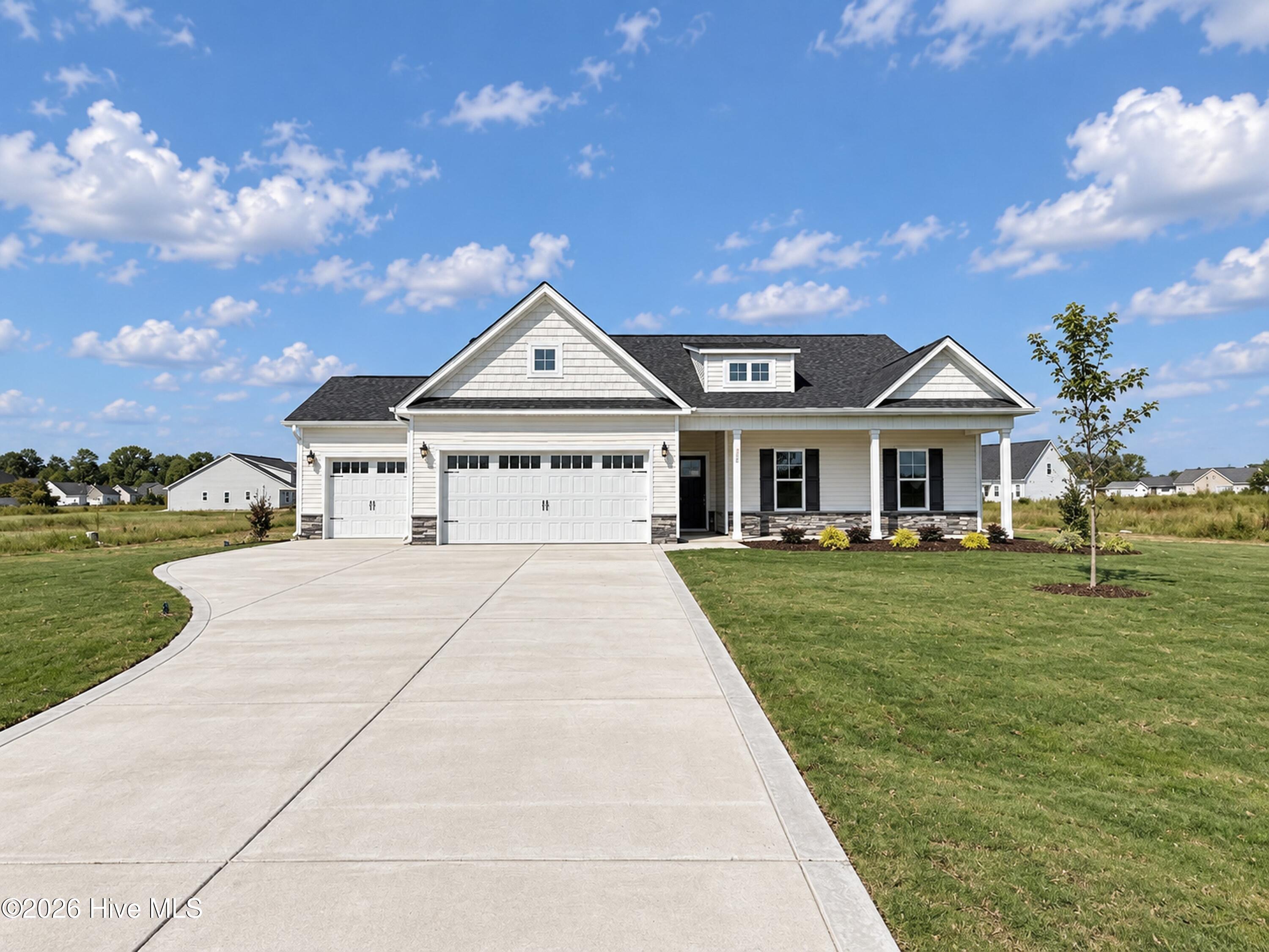 Single family home for sale at 105 Ed Barrow Ln, La Grange, NC 28551 | MLS# 100591798