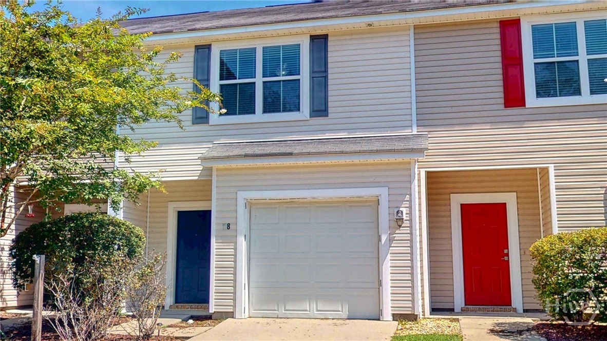 Property at 8 Brown Thrasher Court