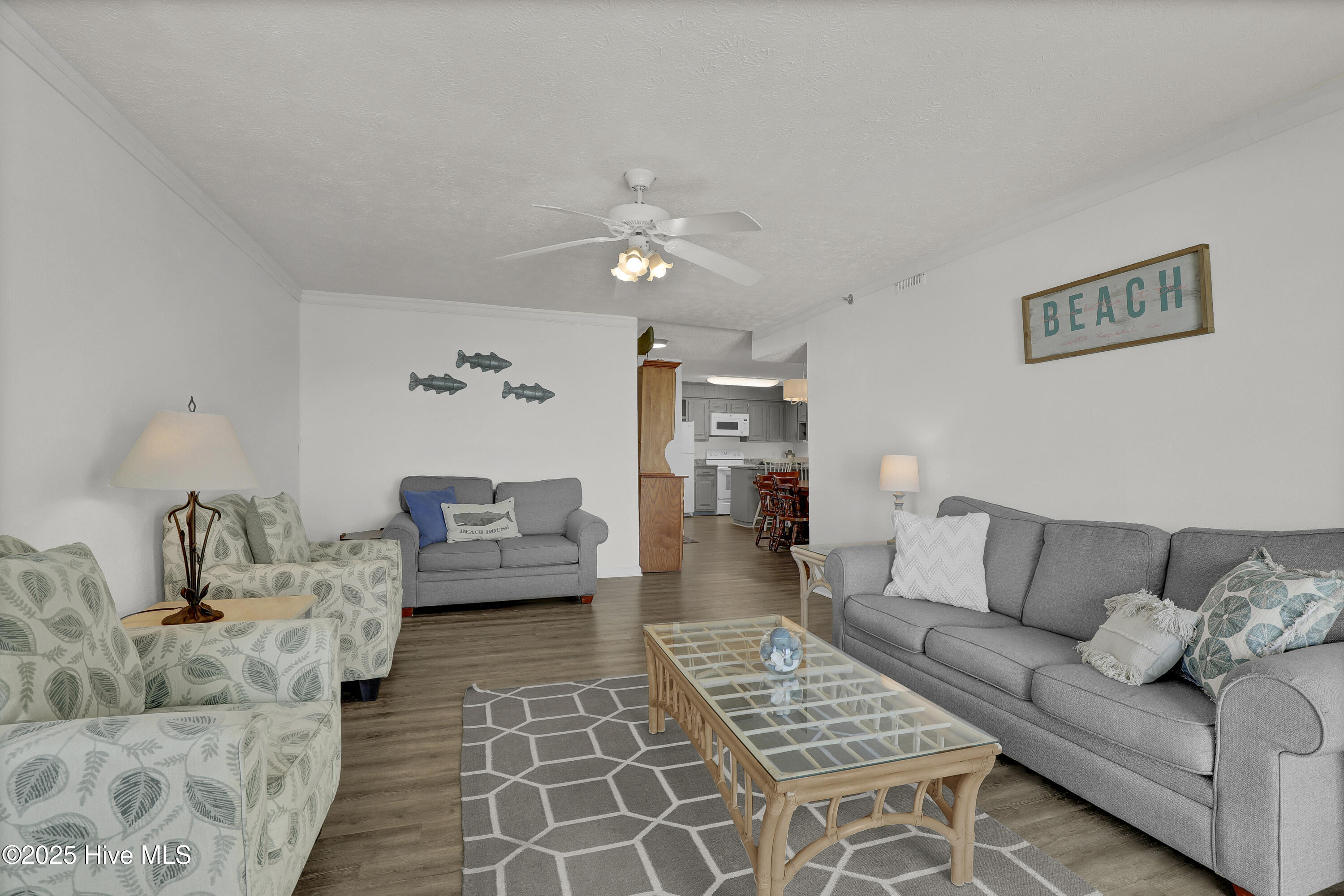 100541443 | Photo 14