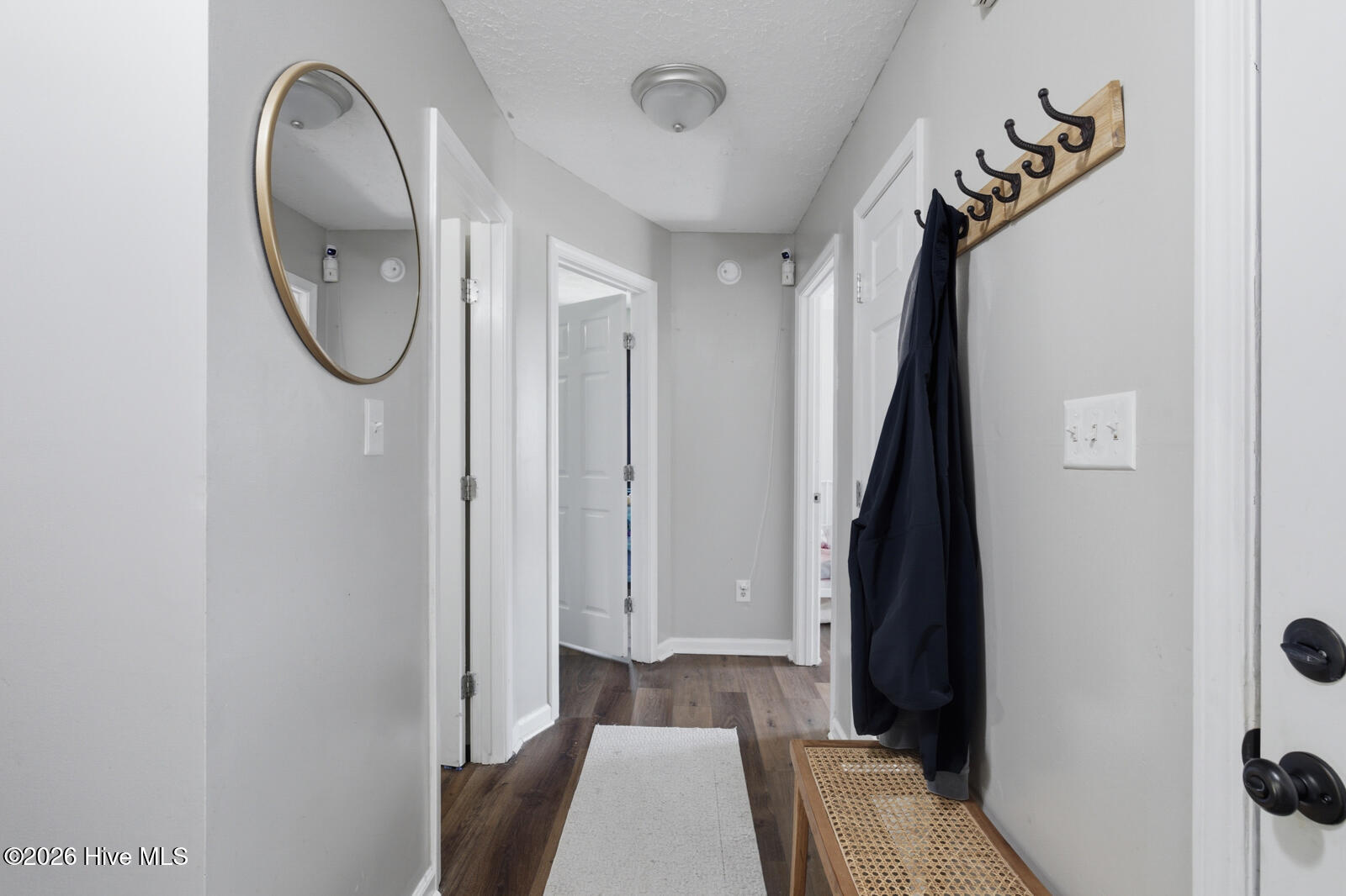 100568997 | Photo 13