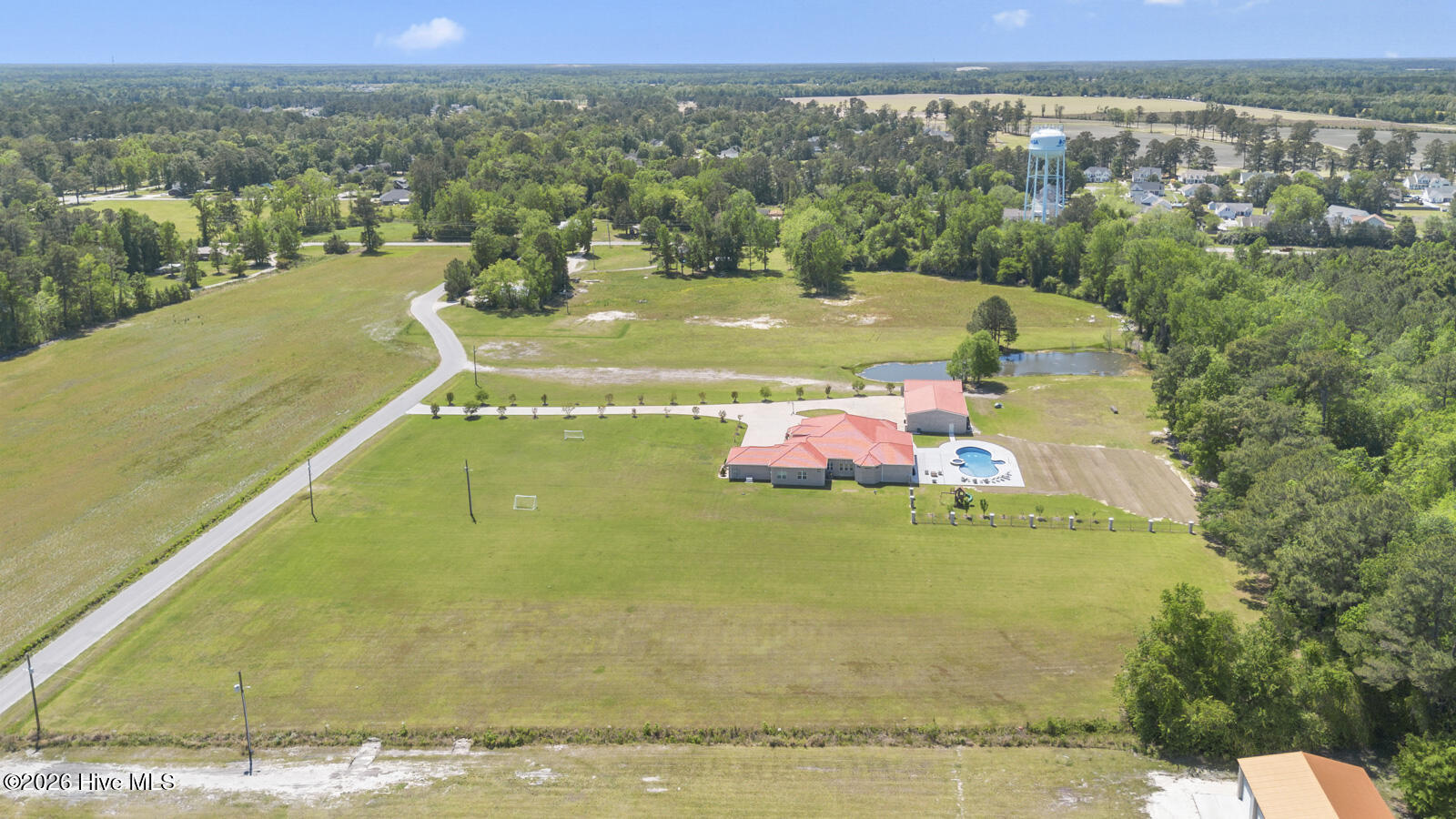 100546022 | Photo 94