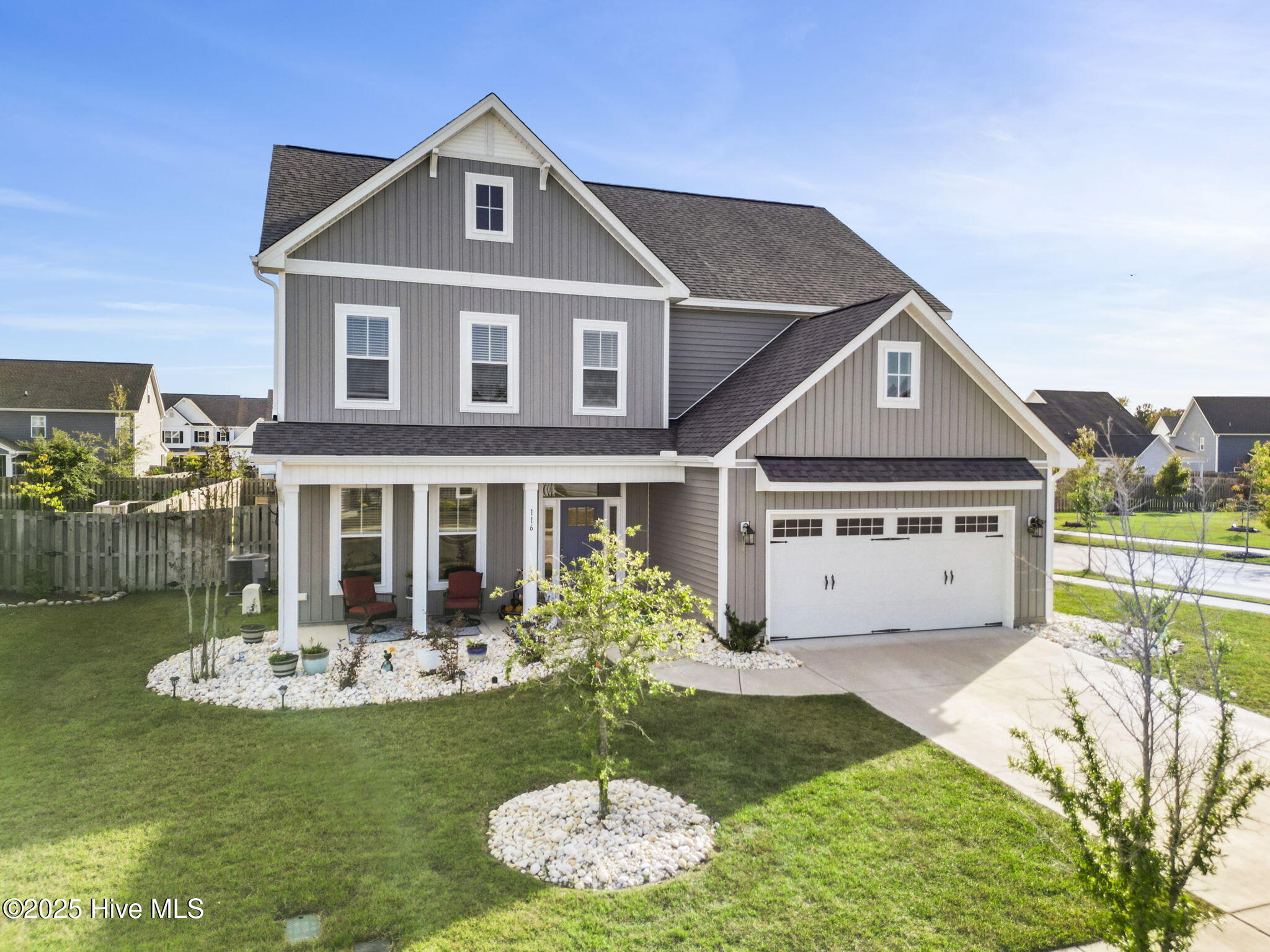 100538351 | Photo 72