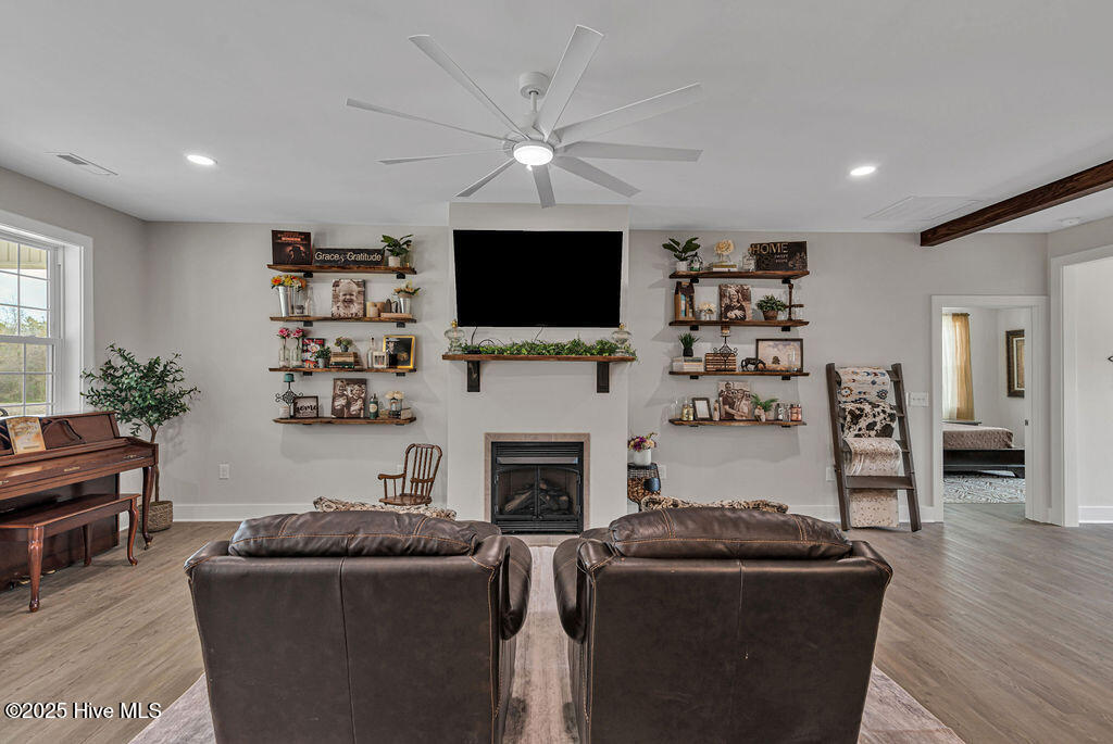 1560 White Oak River Road,Maysville