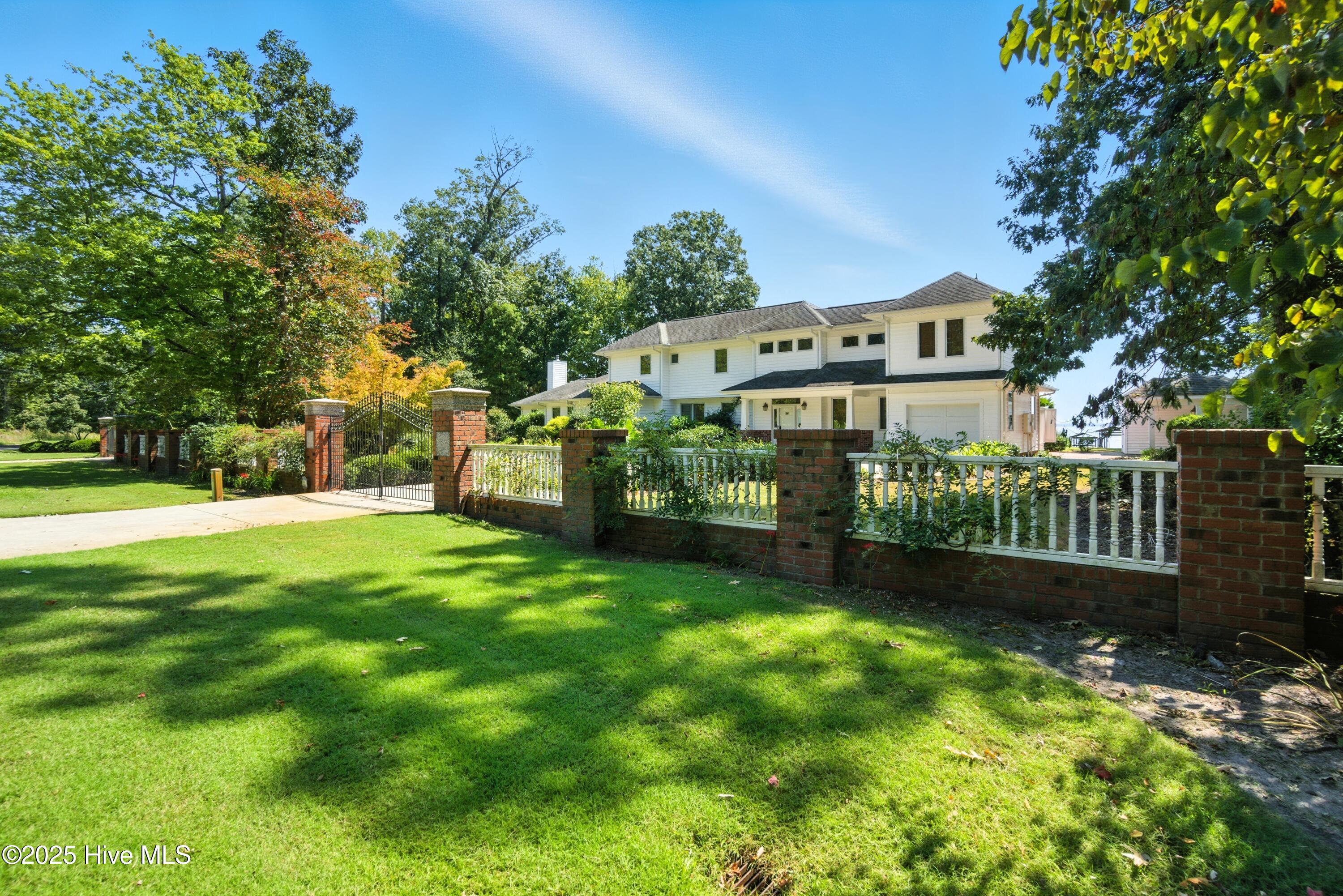 Homes for sale in Edenton, NC | 121 Nixons Beach Rd, Edenton, NC 27932 | MLS# 100494955