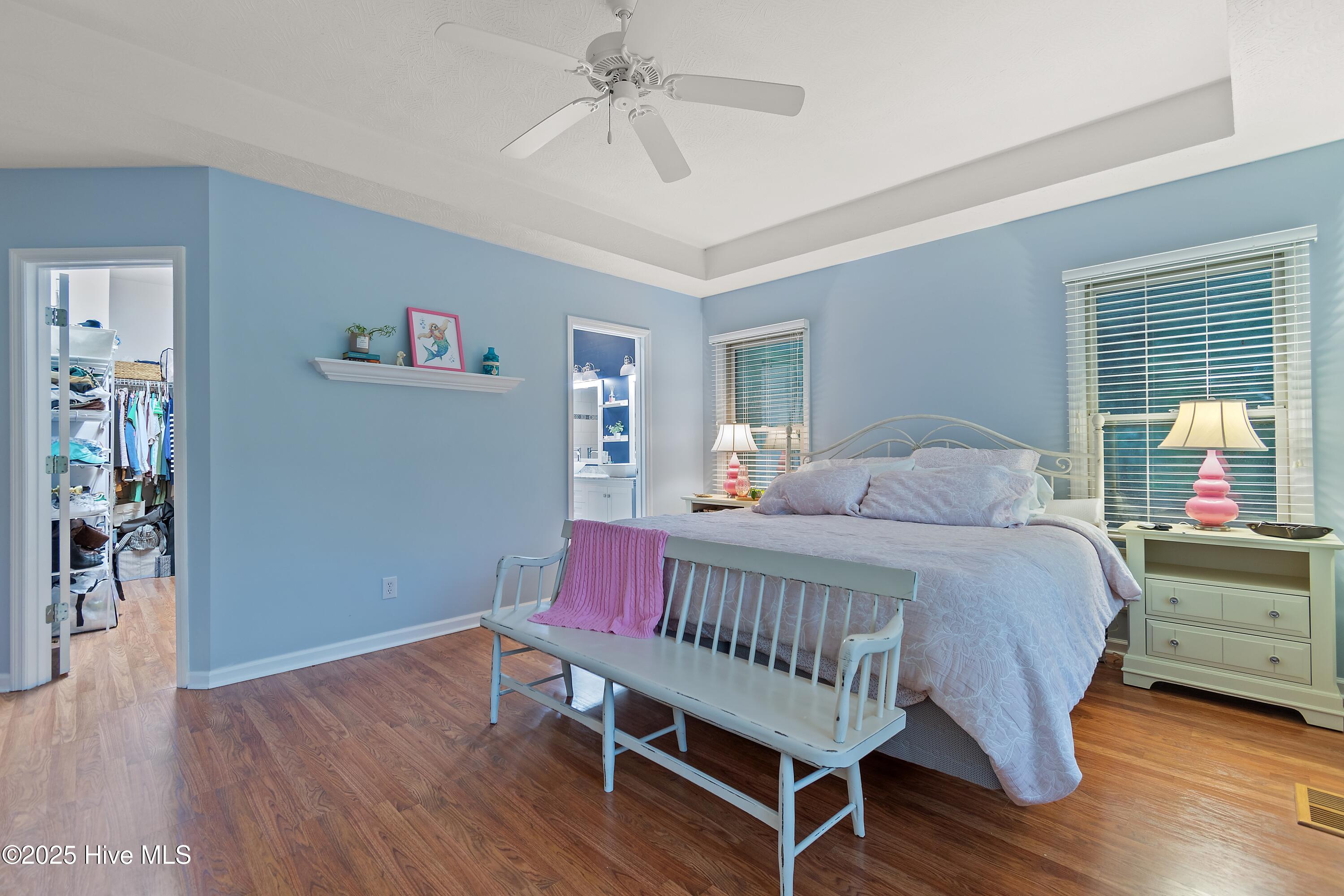 100522633 | Photo 24