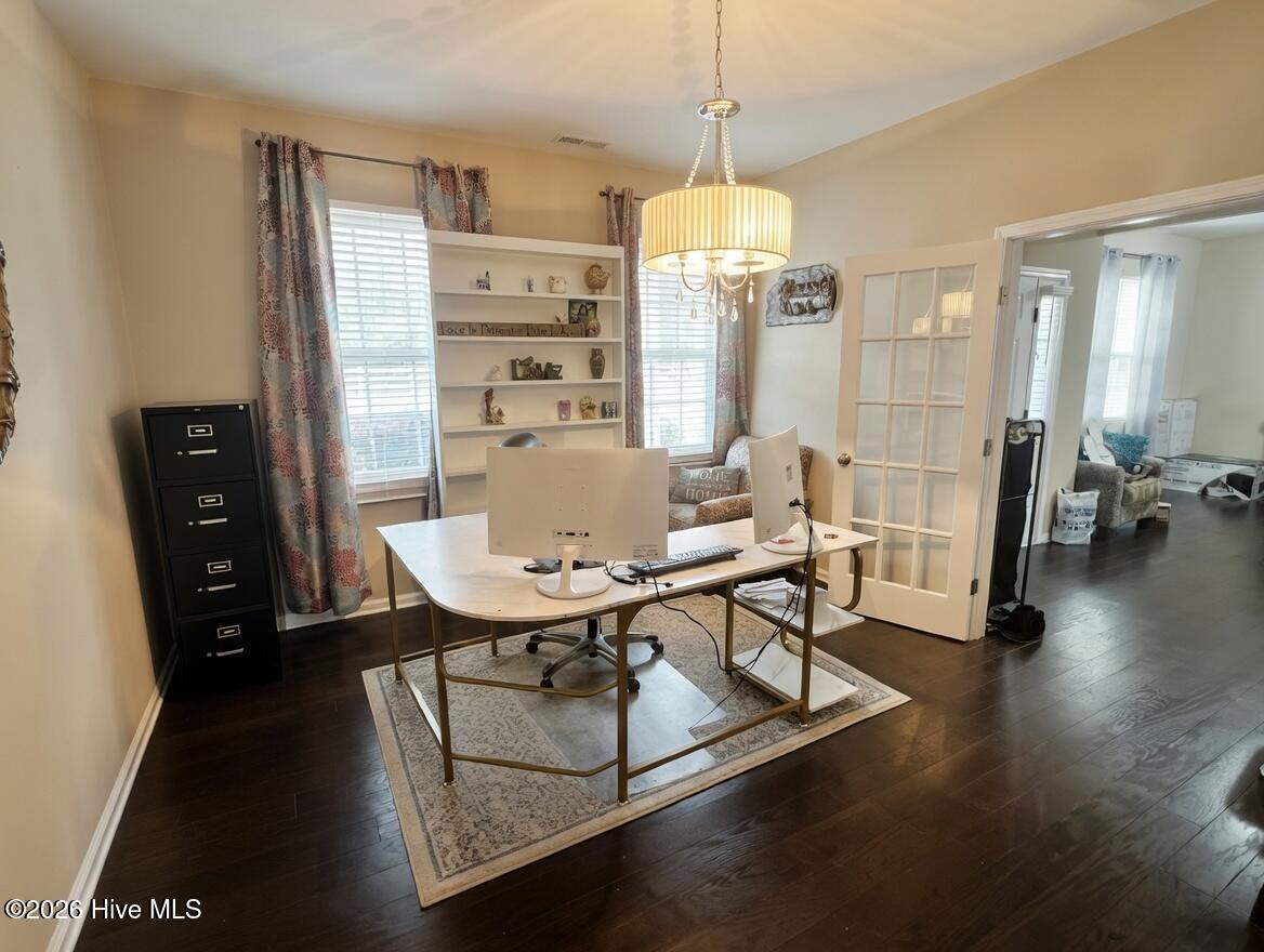 100562336 | Photo 13