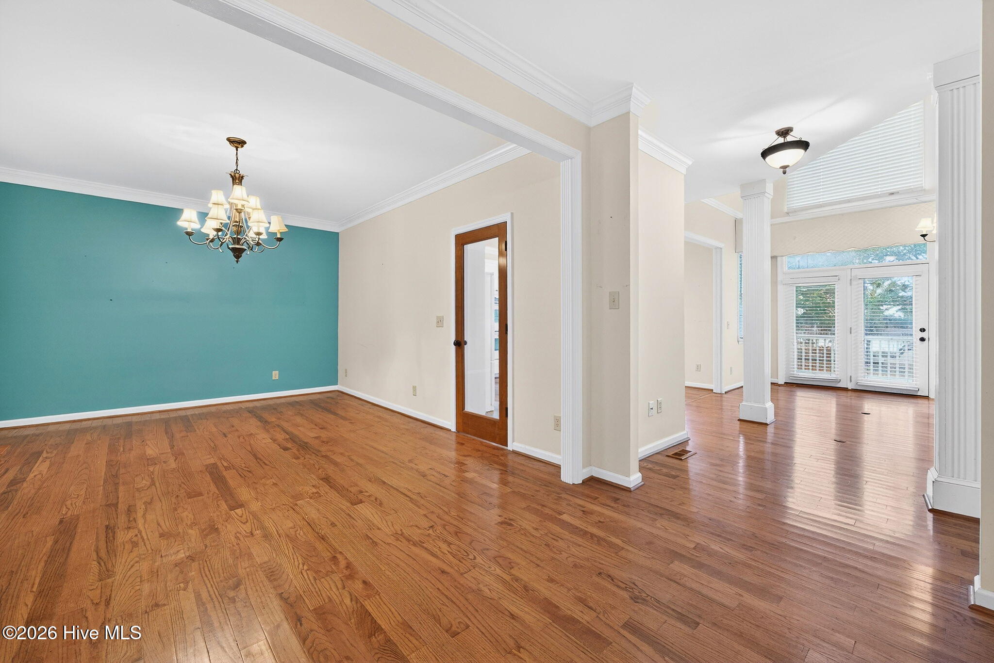 100559541 | Photo 22