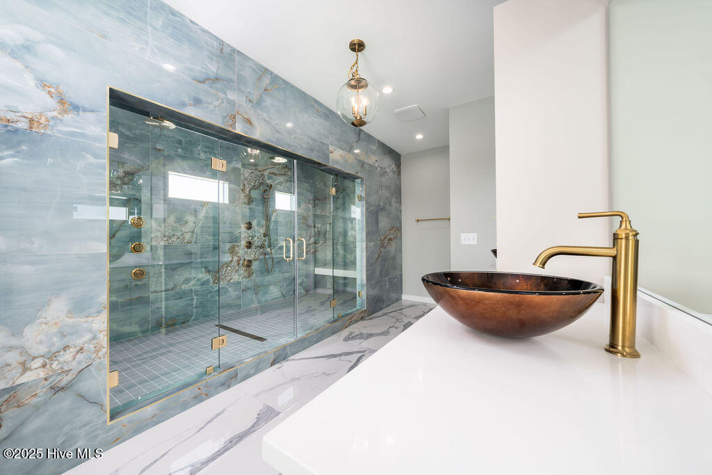 100514508 | Photo 55