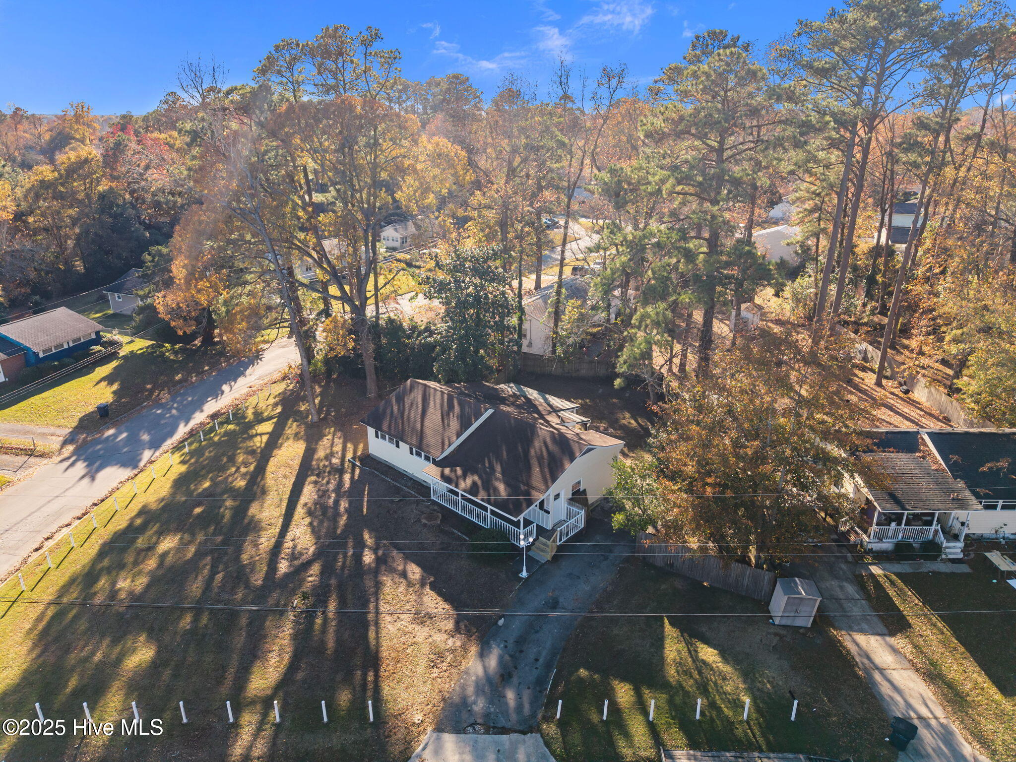 100543072 | Photo 35