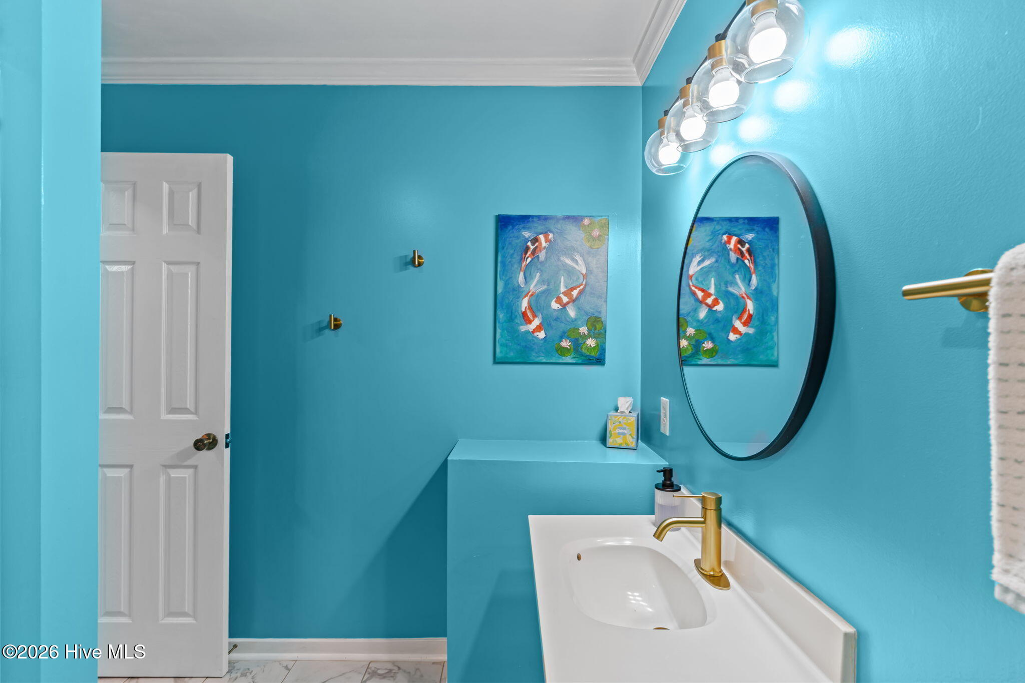 100557804 | Photo 24